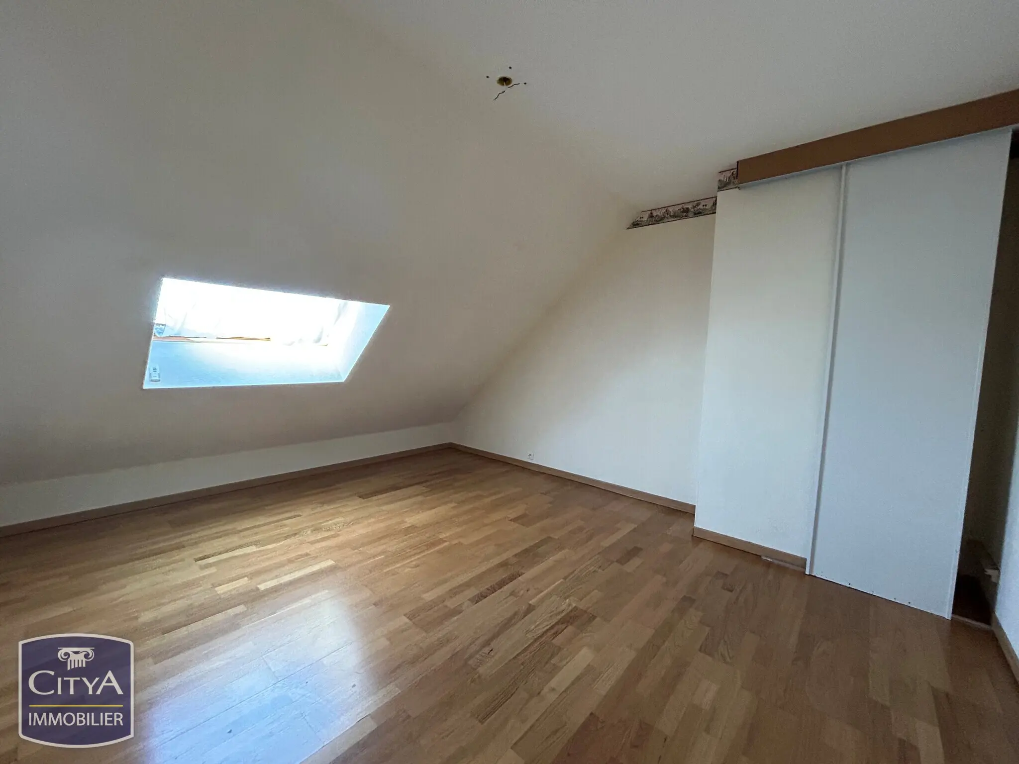 Photo 8 Maison 6 pièces 143m²