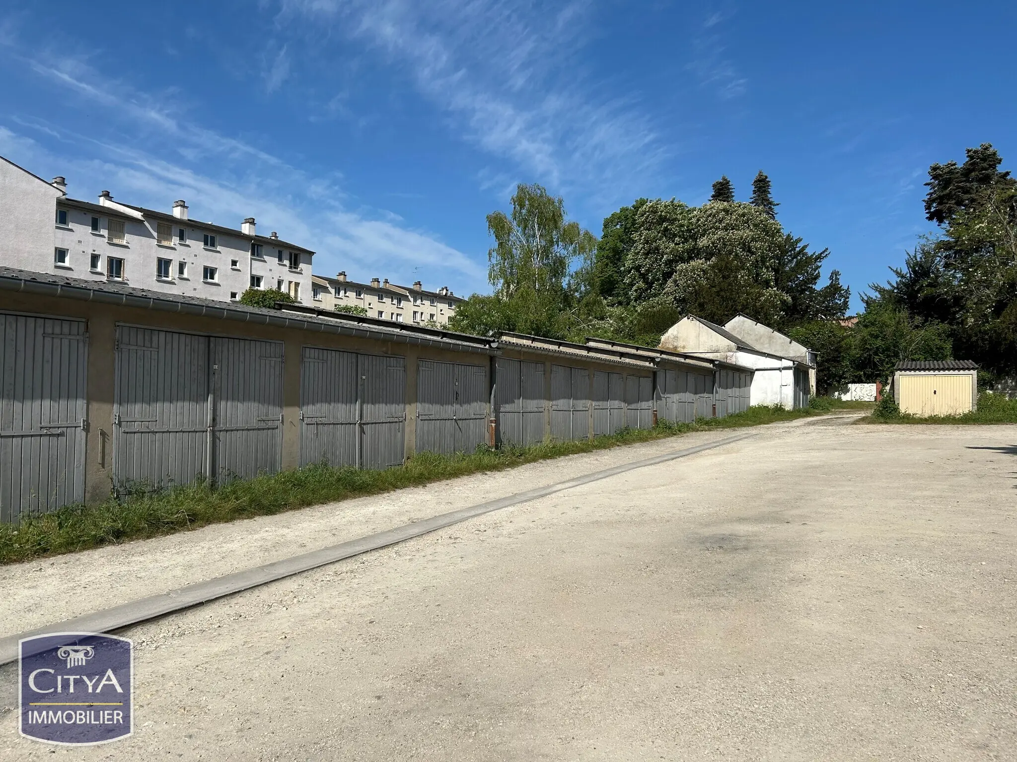 Photo 5 Parking 300m²