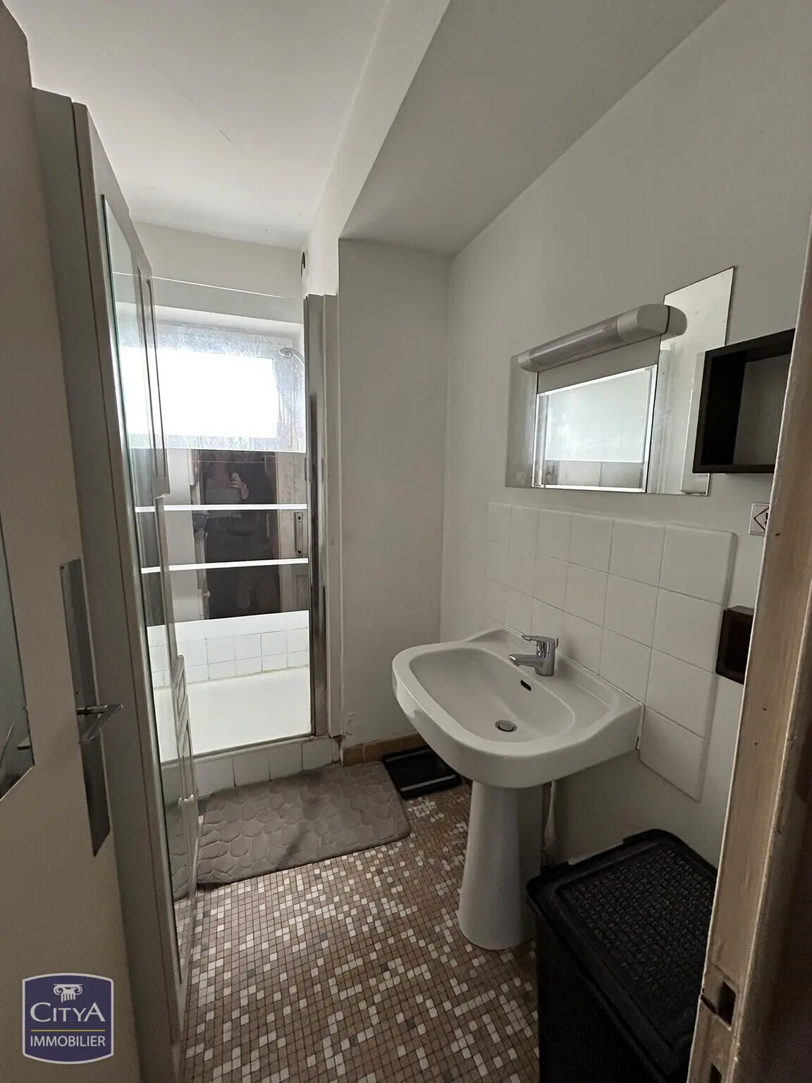 Photo 9 Immeuble 180m²