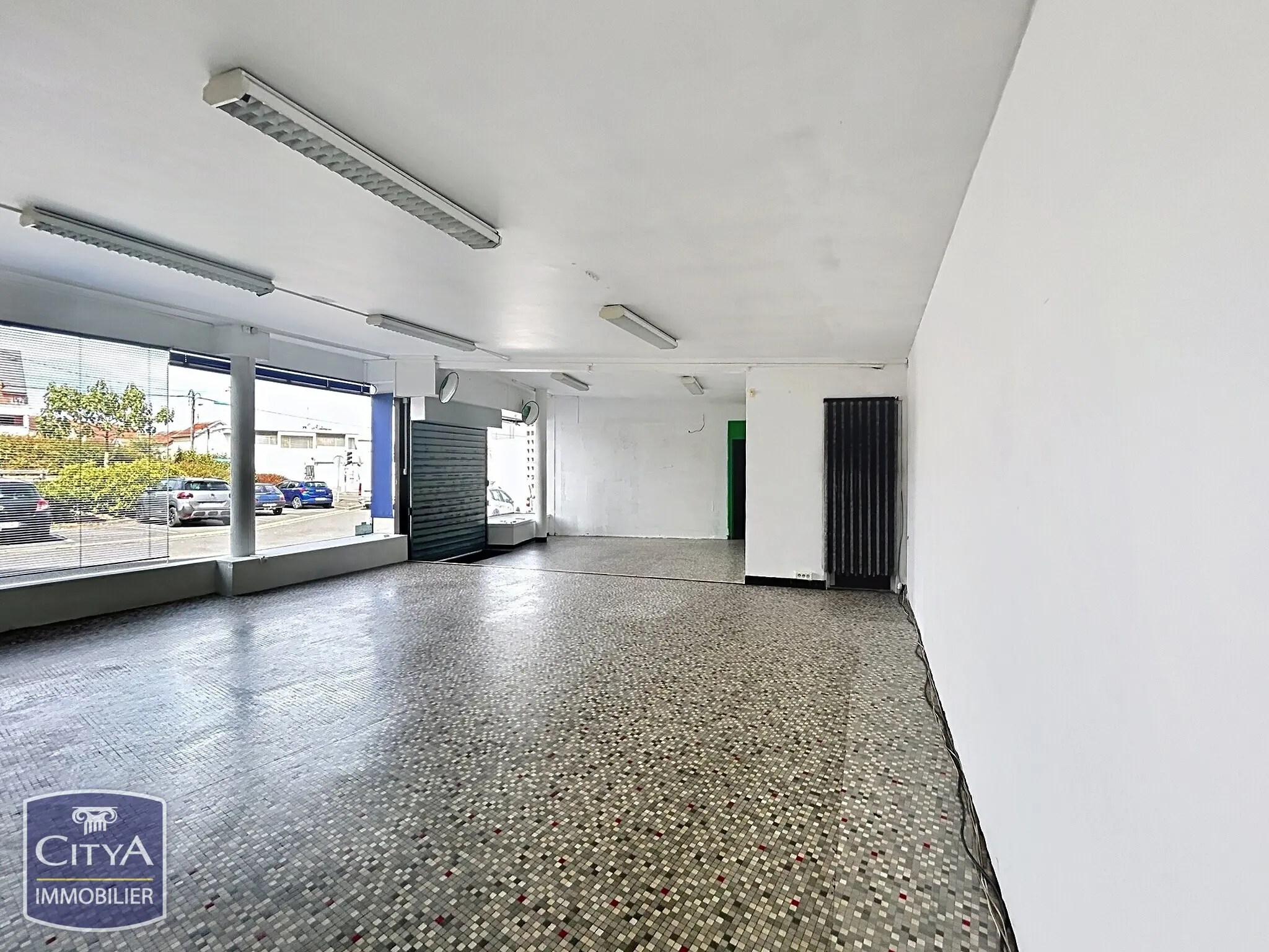 Photo 3 Local Commercial 96m²