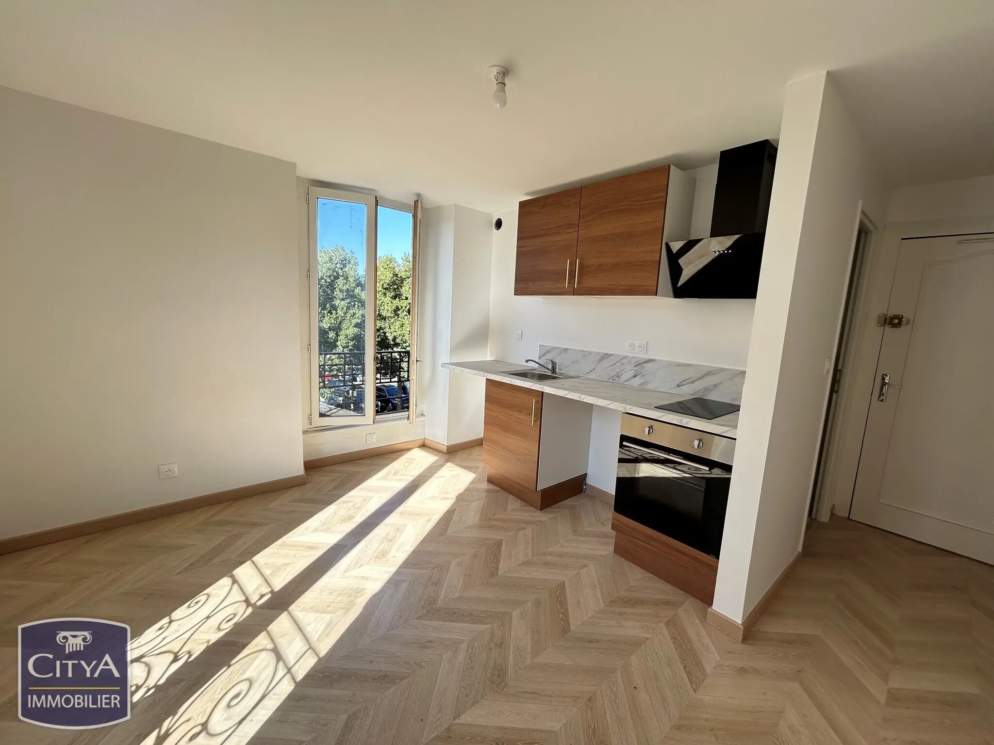 Photo 3 Appartement 1 pièce 16.8m²