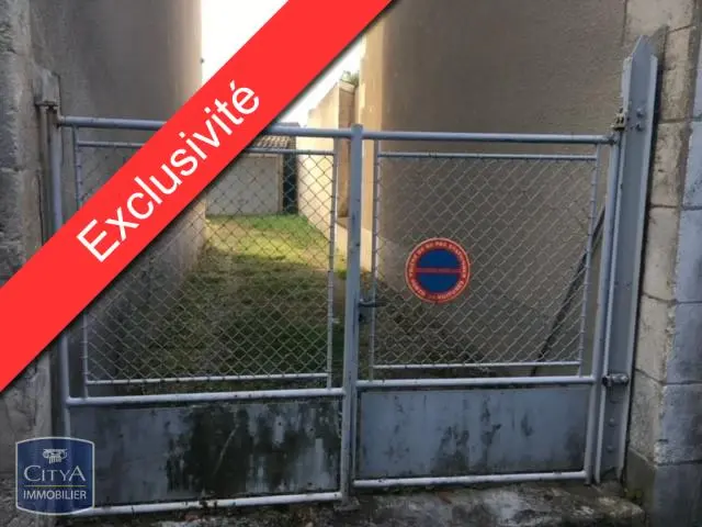 Photo 1 Parking
