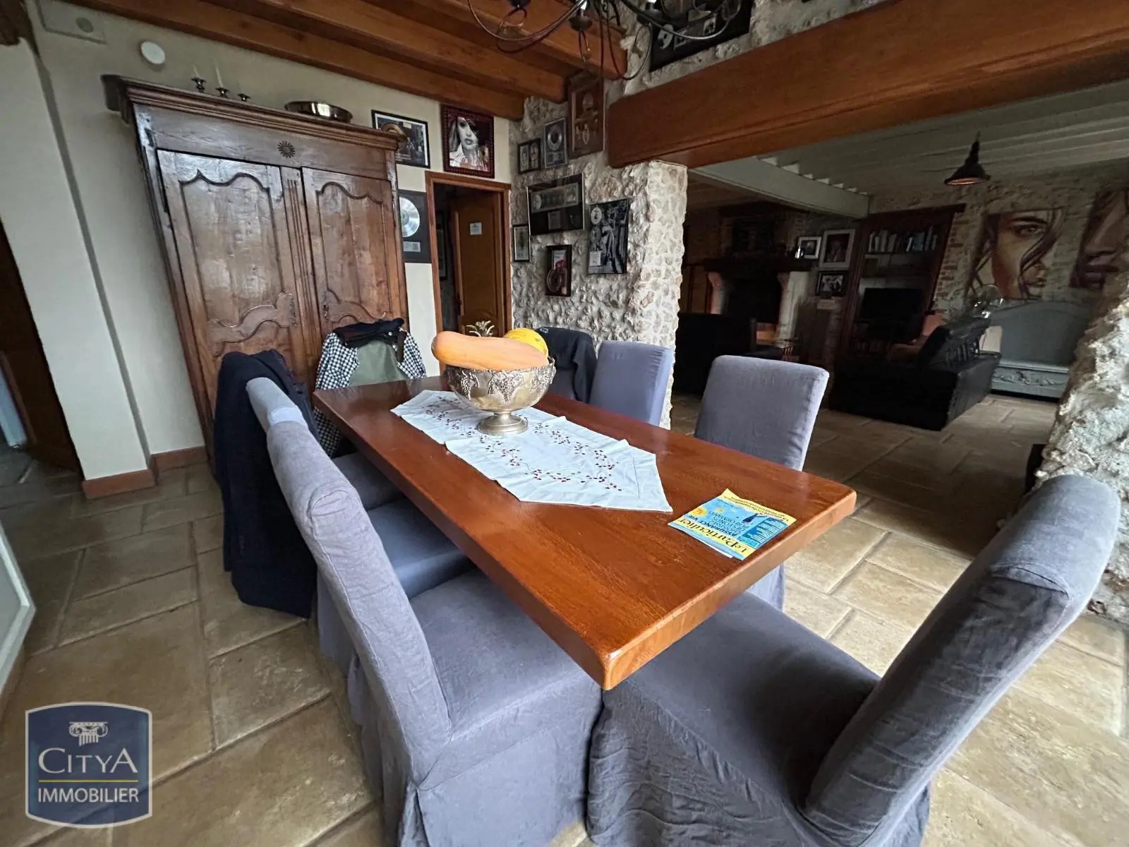 Photo 5 Maison 7 pièces 200m²