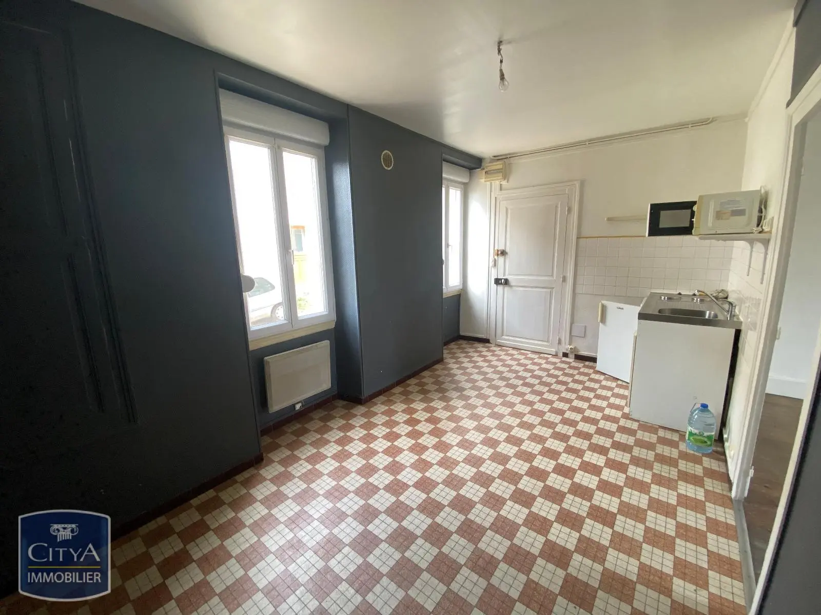 Photo 2 Immeuble 200m²