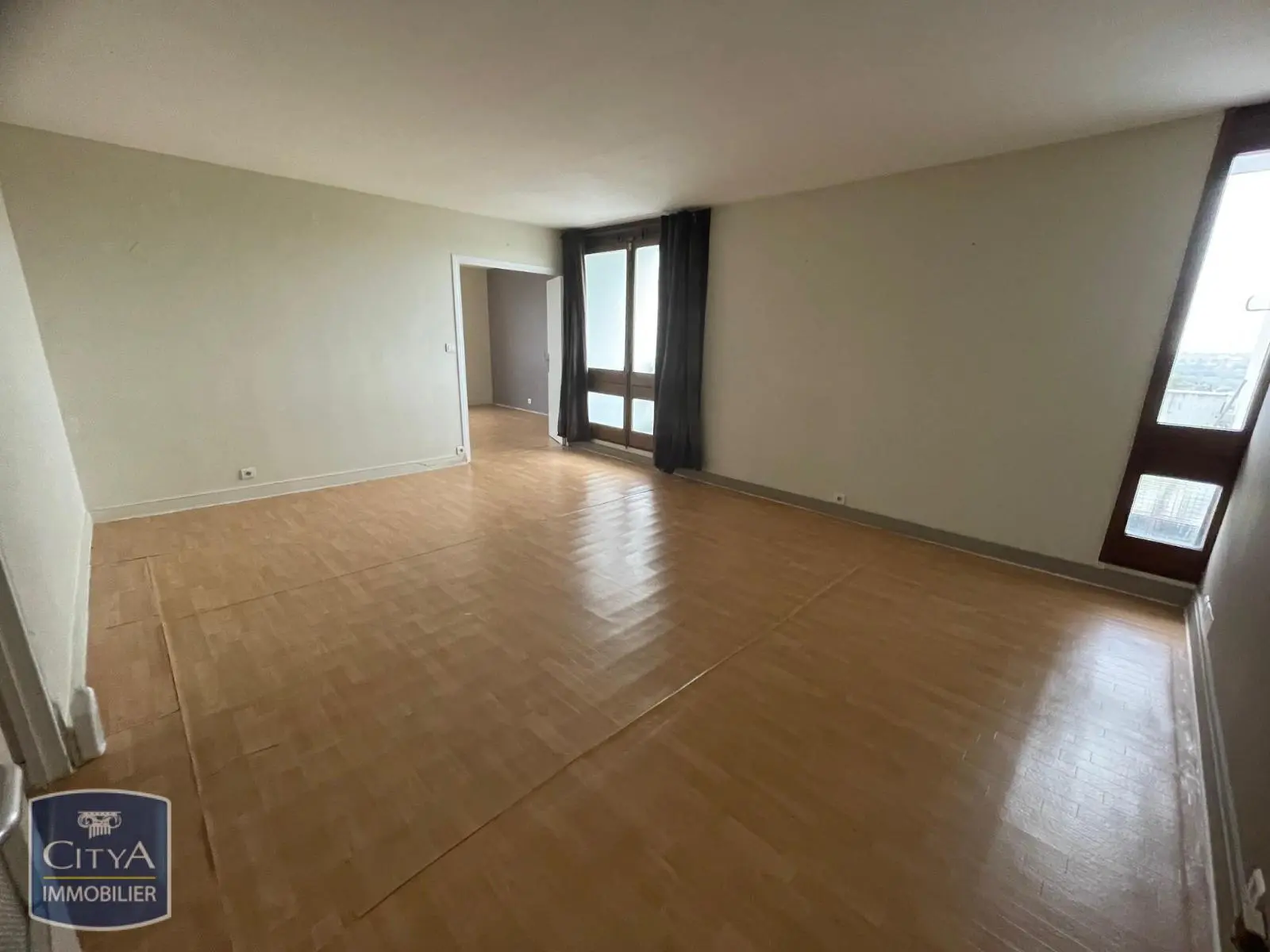 Photo 2 Appartement 4 pièces 76.8m²