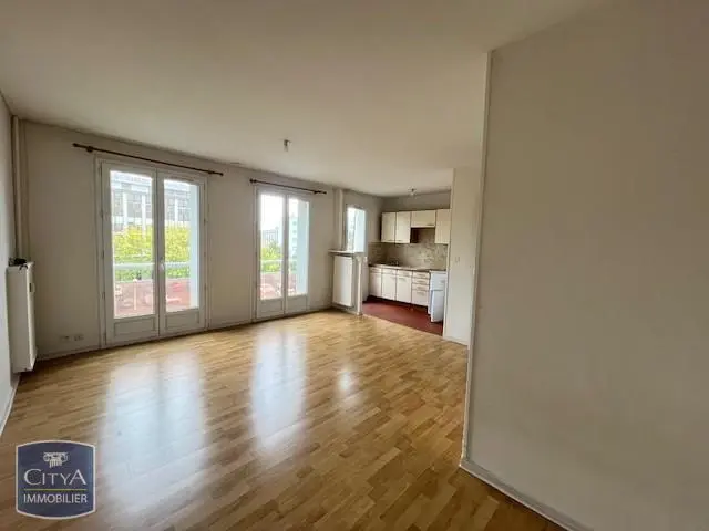 Photo 1 Appartement 1 pièce 29m²