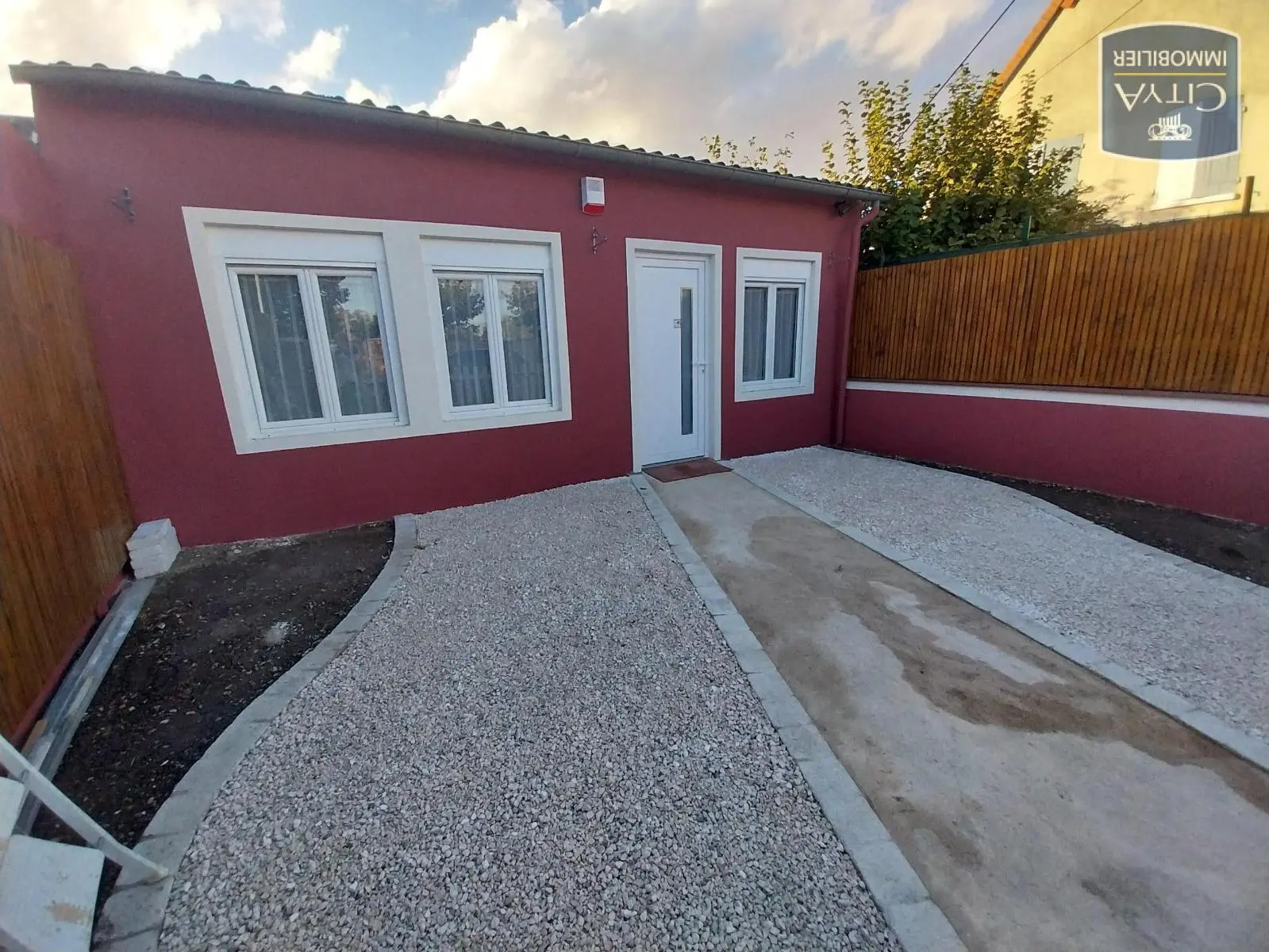 Photo 2 Local Professionnel 2 pièces 65m²