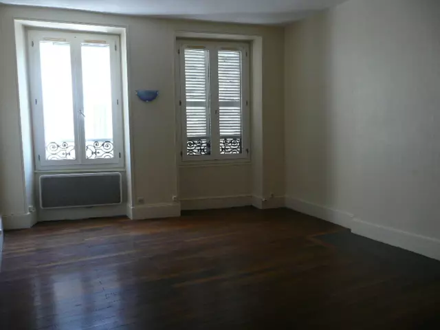 Illustration pour Appartement 1 pièce 31.82m² Photo Appartement 1 pièce 31.82m²