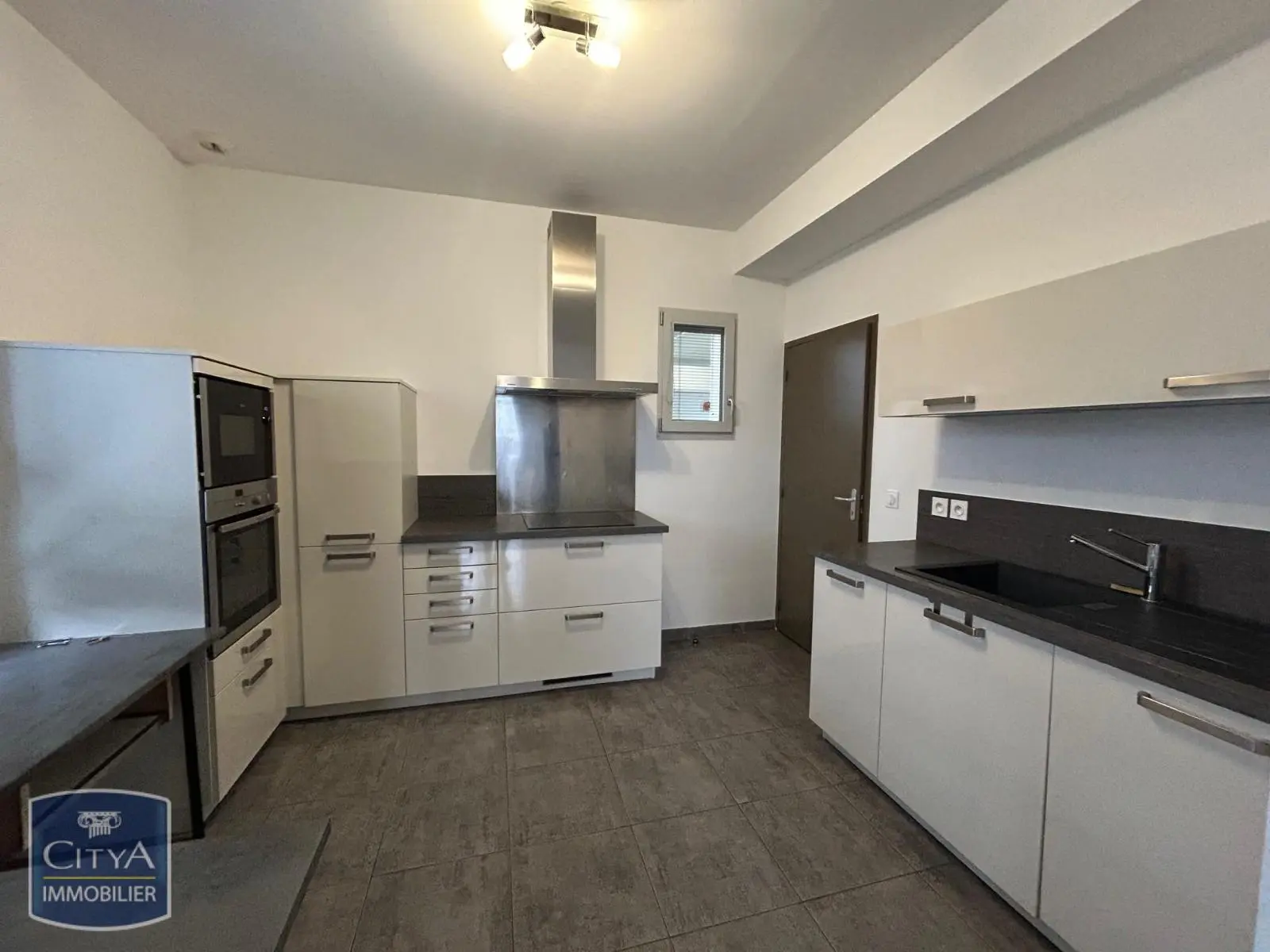 Photo 2 Maison 5 pièces 140.86m²