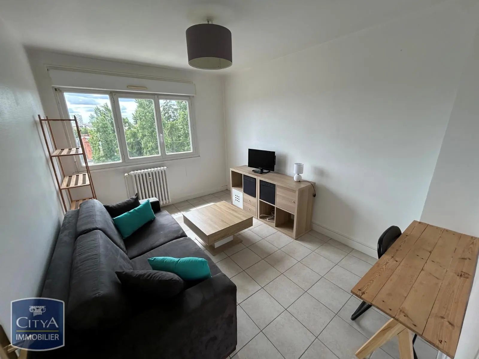 Photo 1 Appartement 1 pièce 27.74m²
