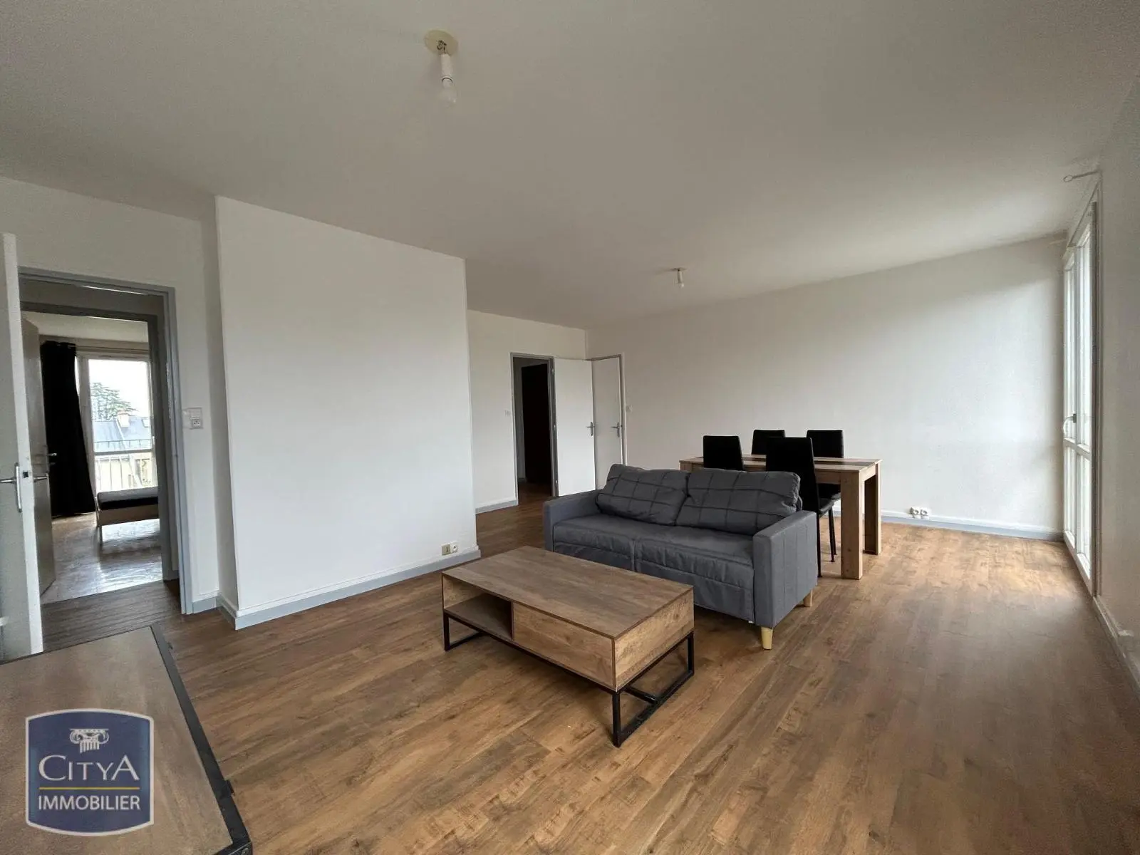 Photo 1 Appartement 4 pièces 84.12m²