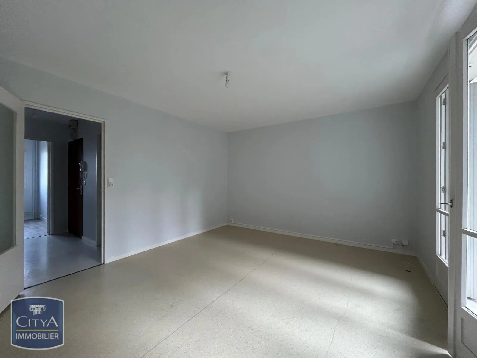 Photo 4 Appartement 1 pièce 33.92m²