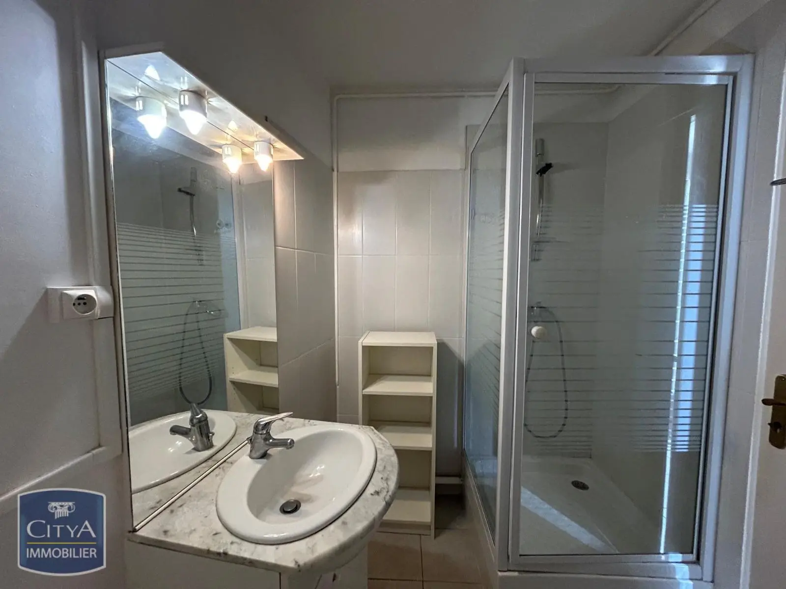 Photo 10 Appartement 1 pièce 27.74m²