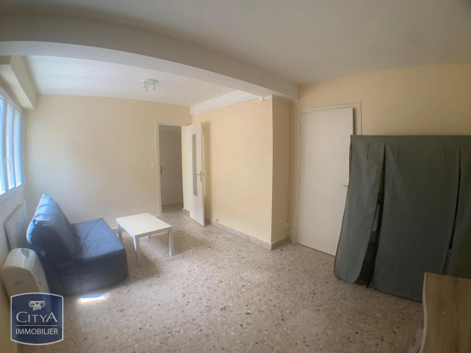 Photo 3 Appartement 1 pièce 32.4m²