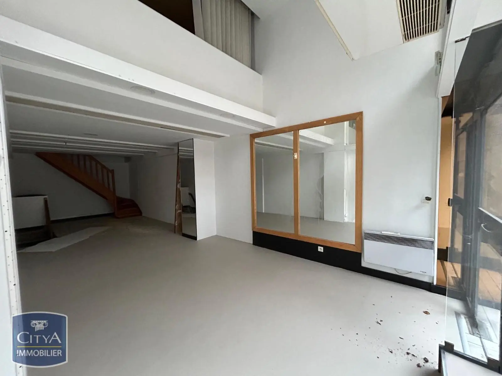 Photo 3 Local Commercial 65m²