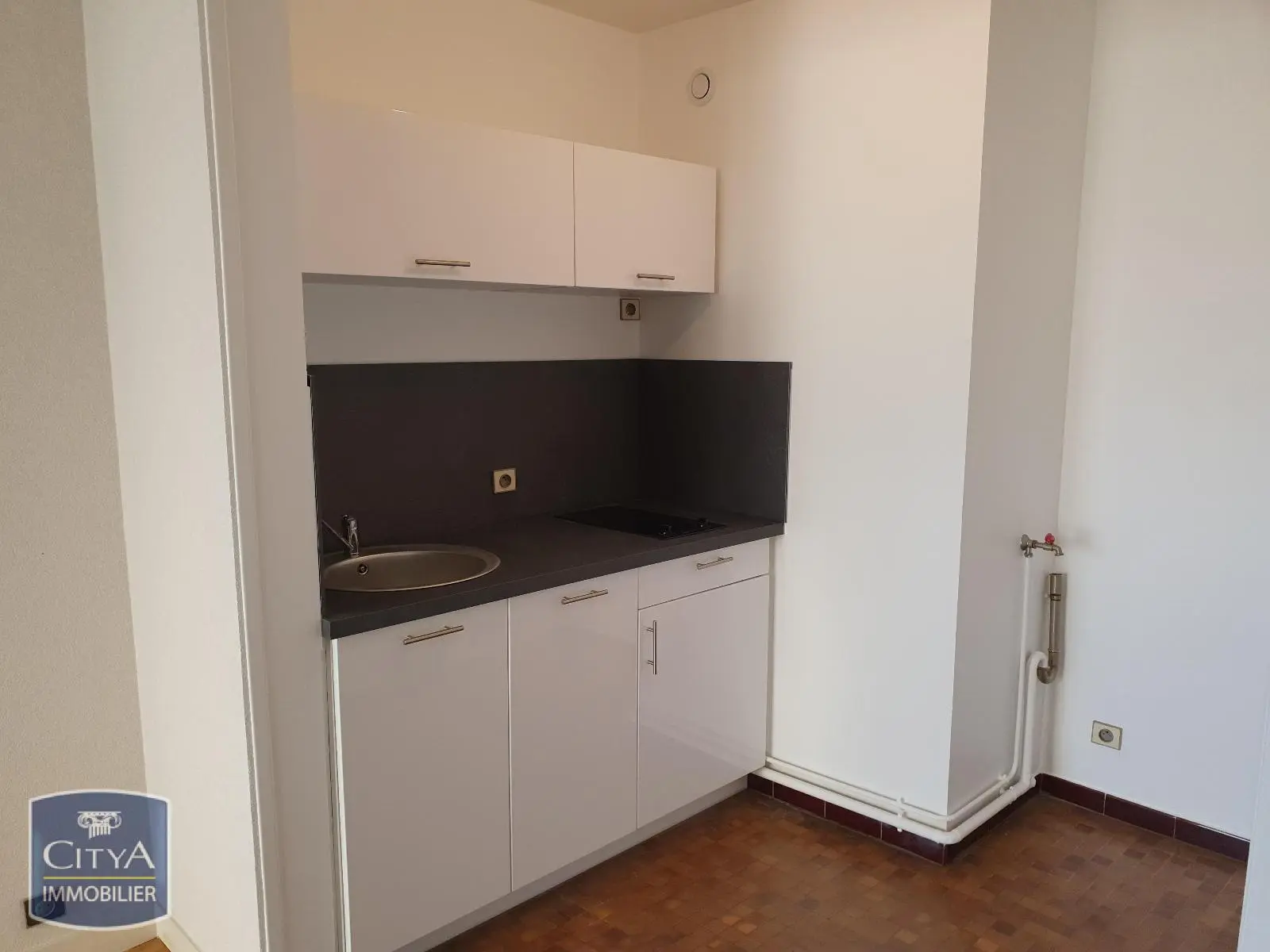 Photo 2 Appartement 1 pièce 33.13m²