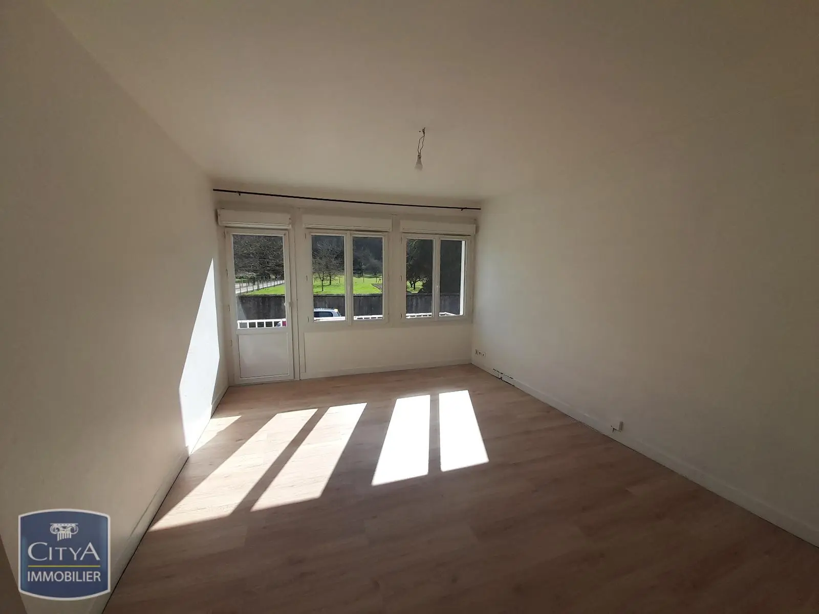 Photo 1 Maison 5 pièces 73.69m²