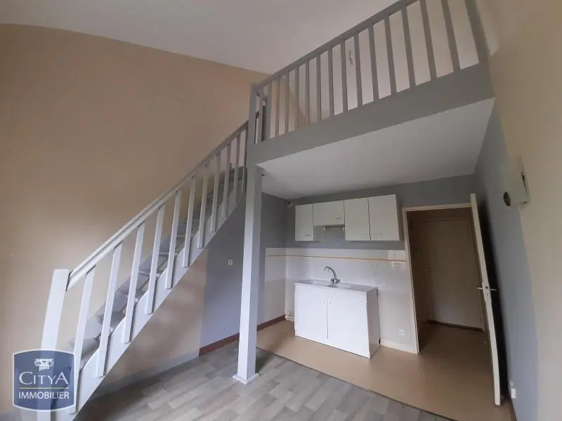 Photo 1 Appartement 1 pièce 28.43m²