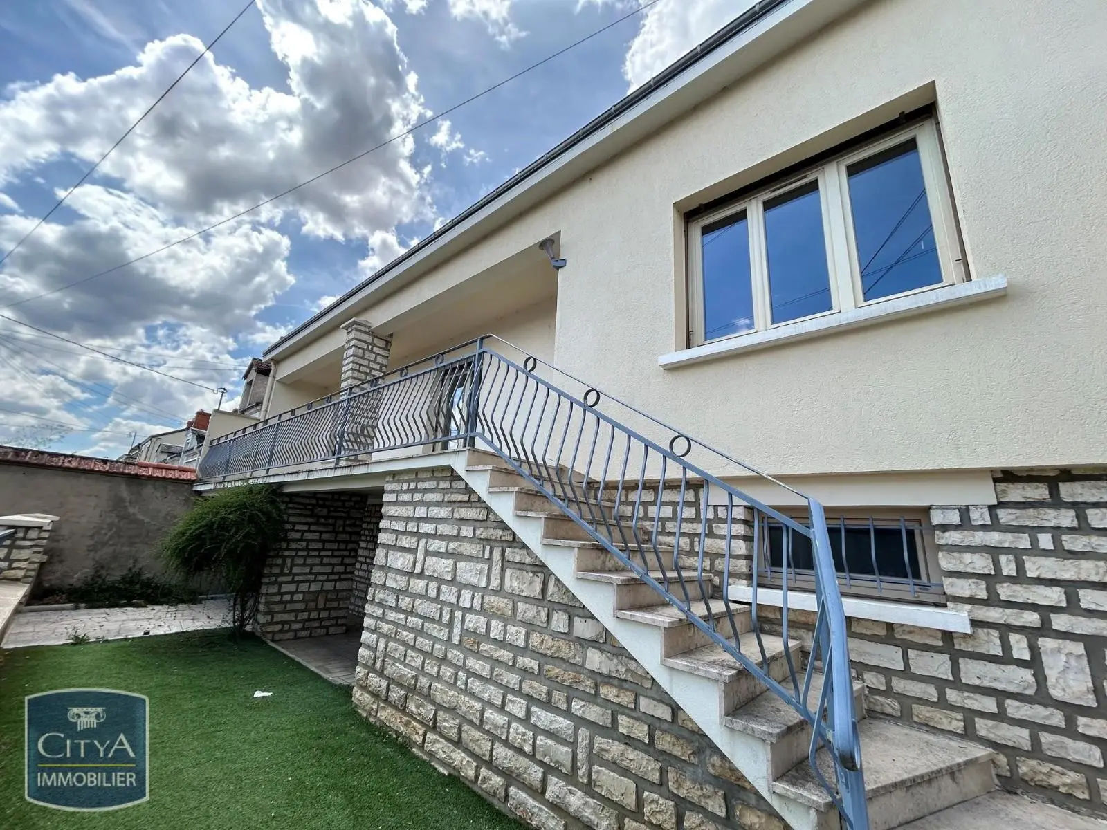 Photo 1 Maison 4 pièces 103.64m²