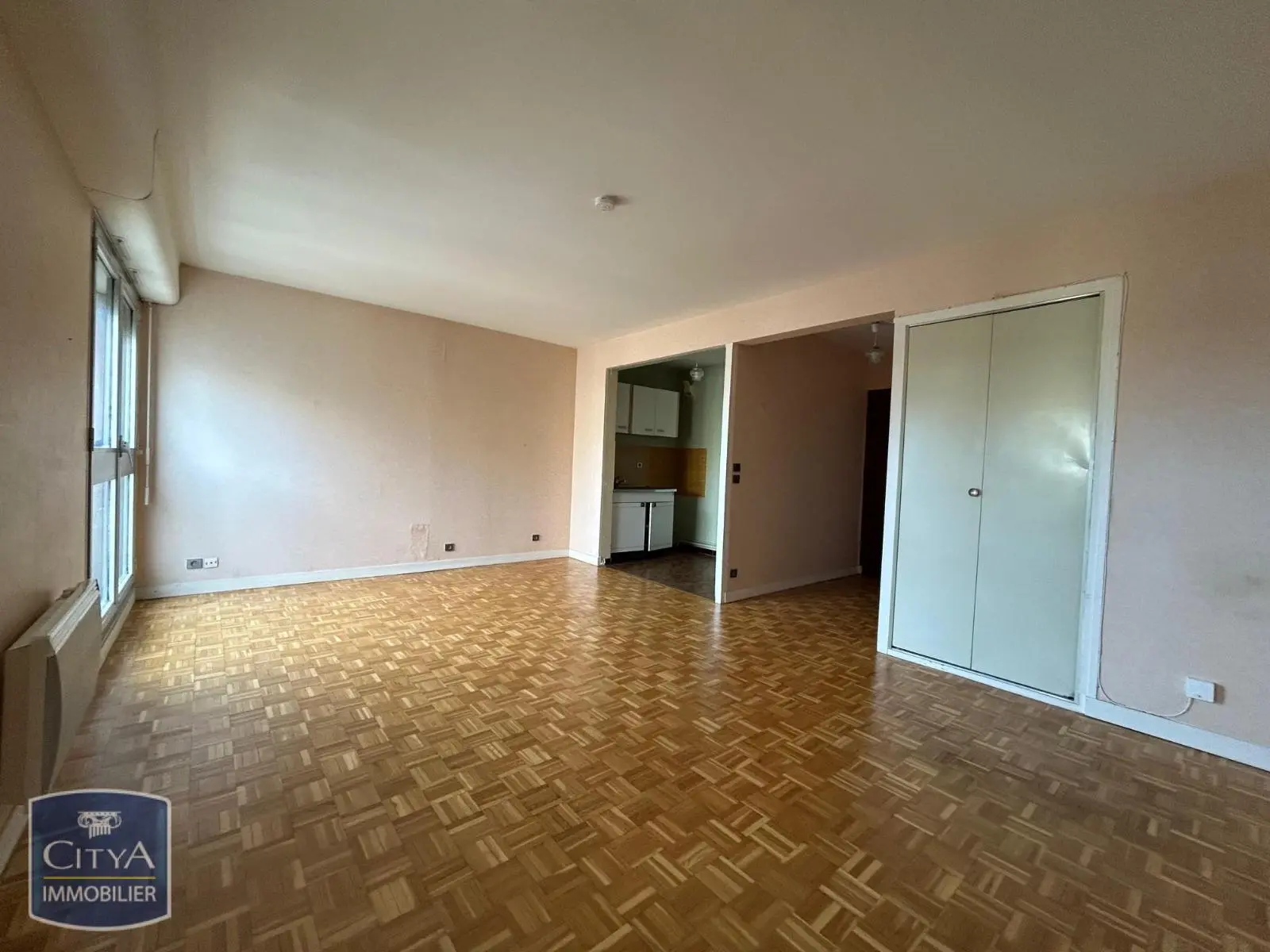 Photo 2 Appartement 1 pièce 33.6m²