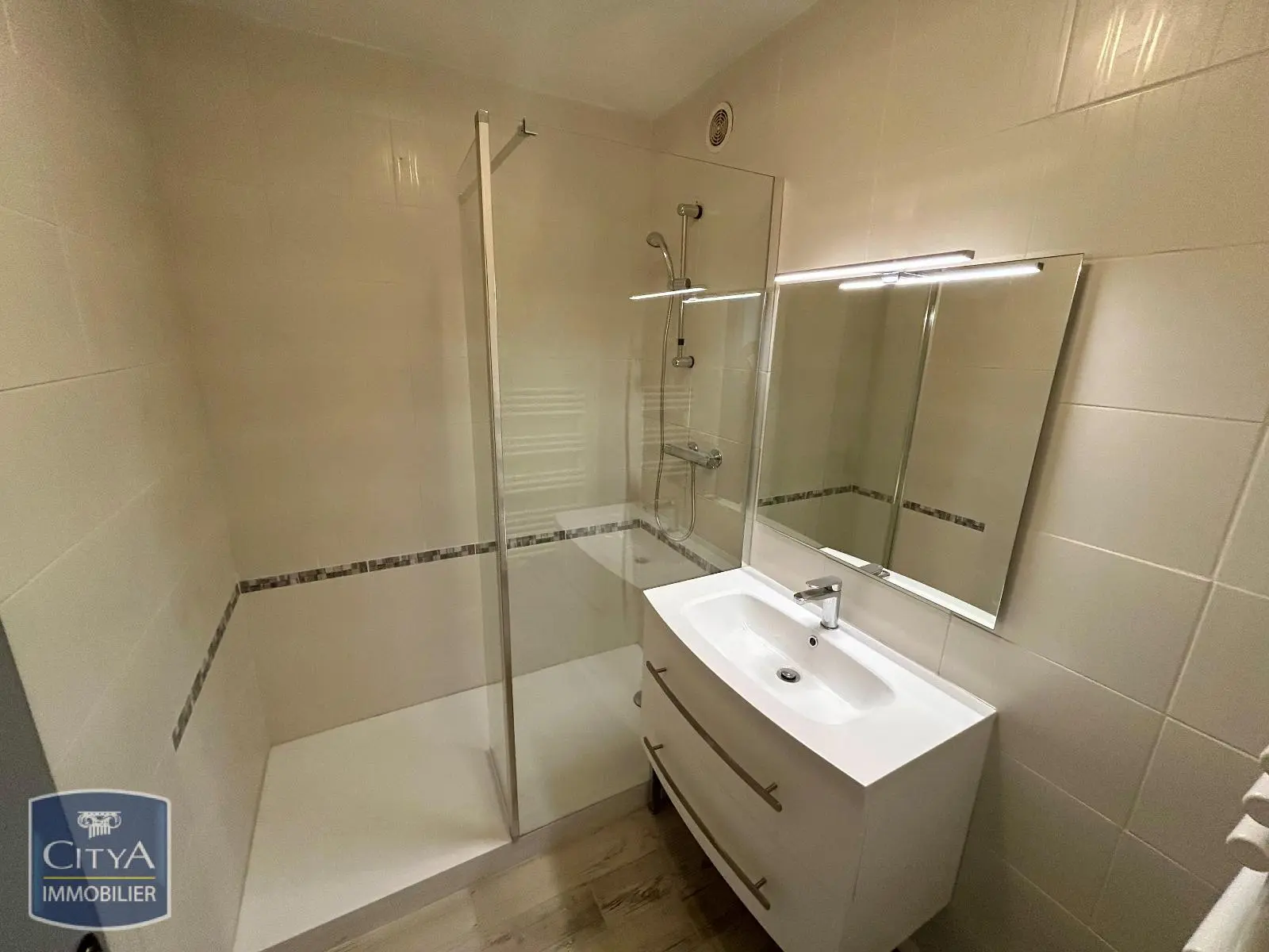Photo 3 Appartement 2 pièces 53.54m²
