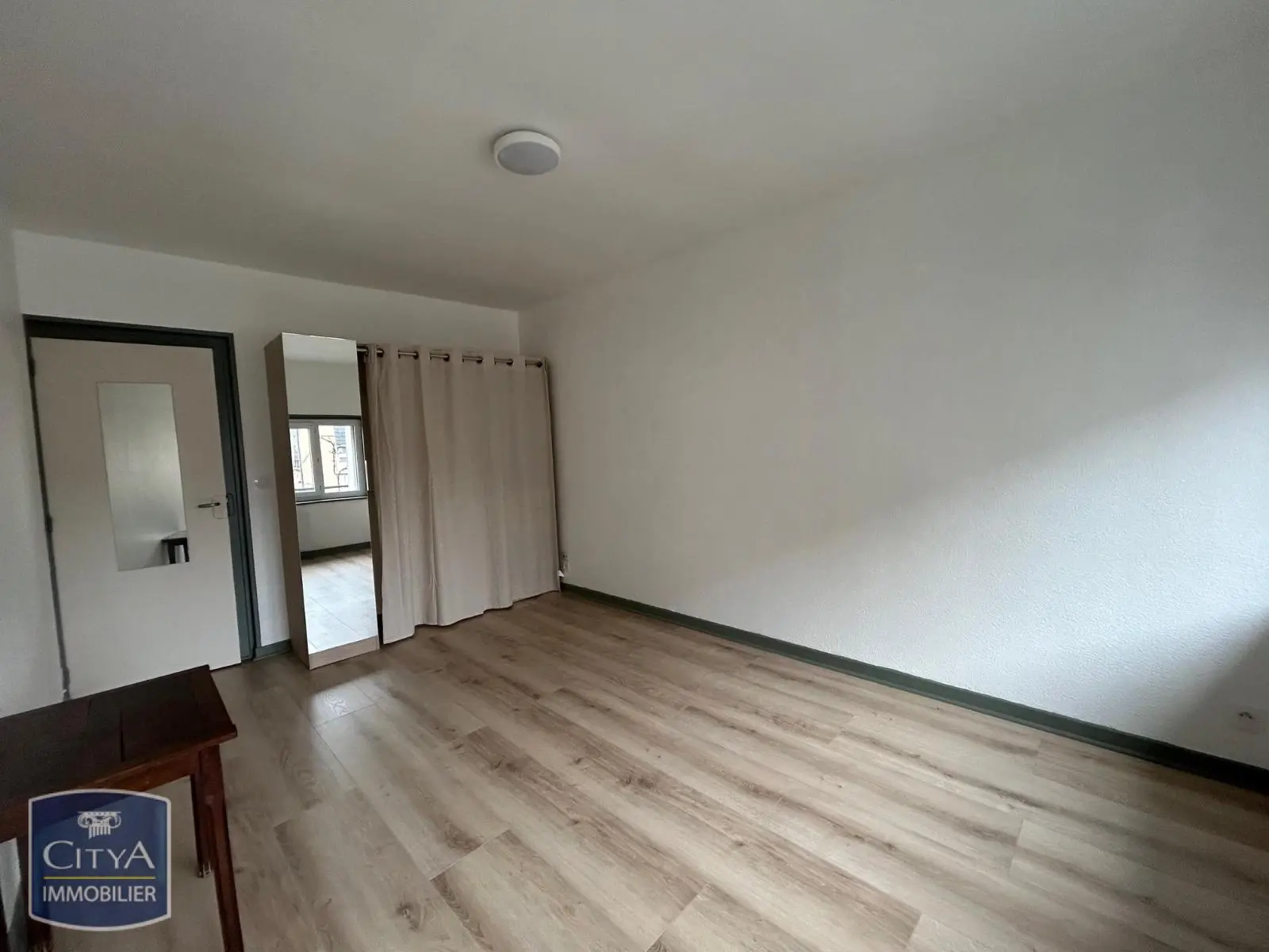 Photo 2 Appartement 1 pièce 25.4m²
