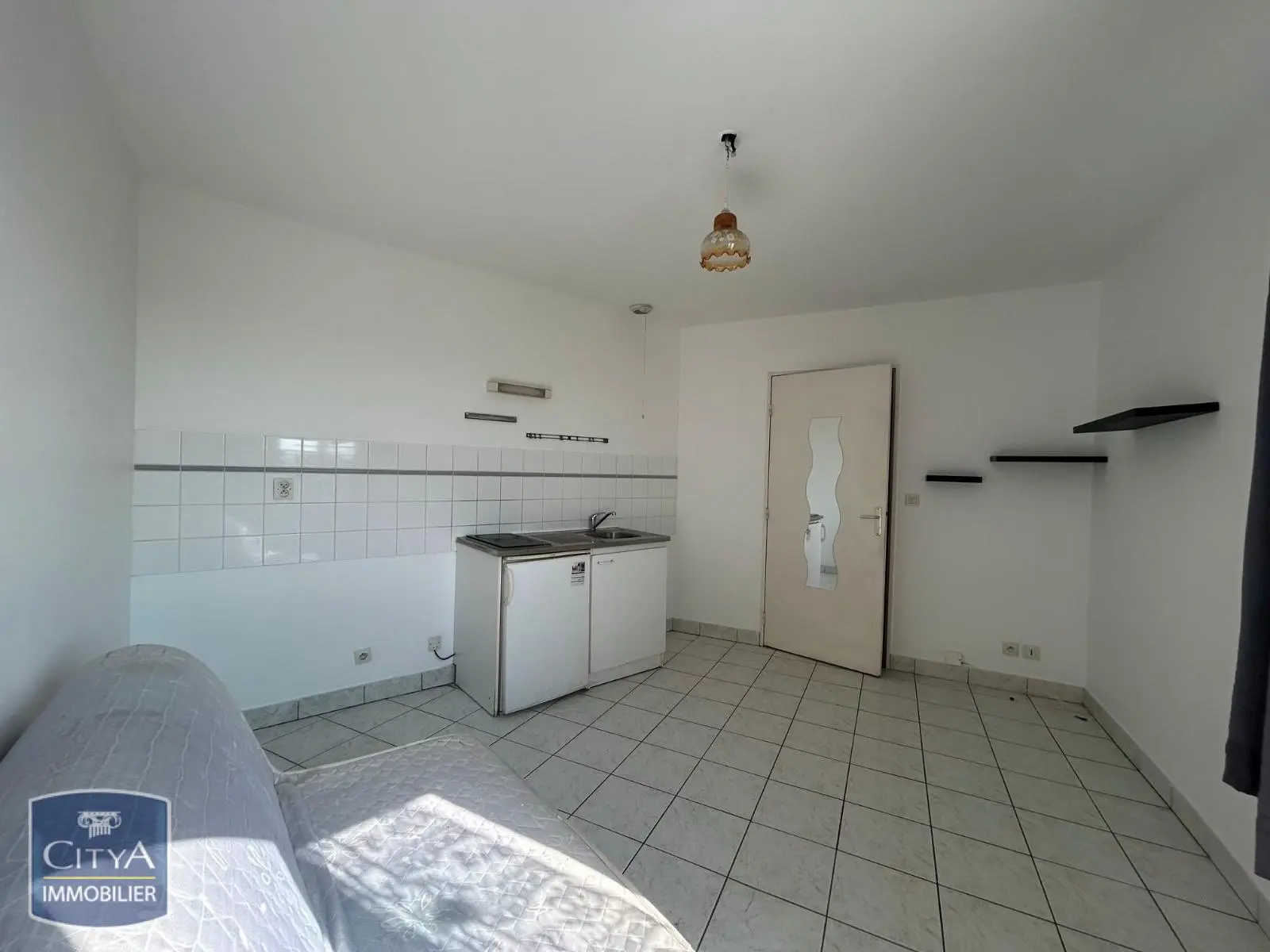 Photo 1 Appartement 1 pièce 21.63m²