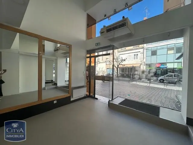 Photo 5 Local Commercial 65m²