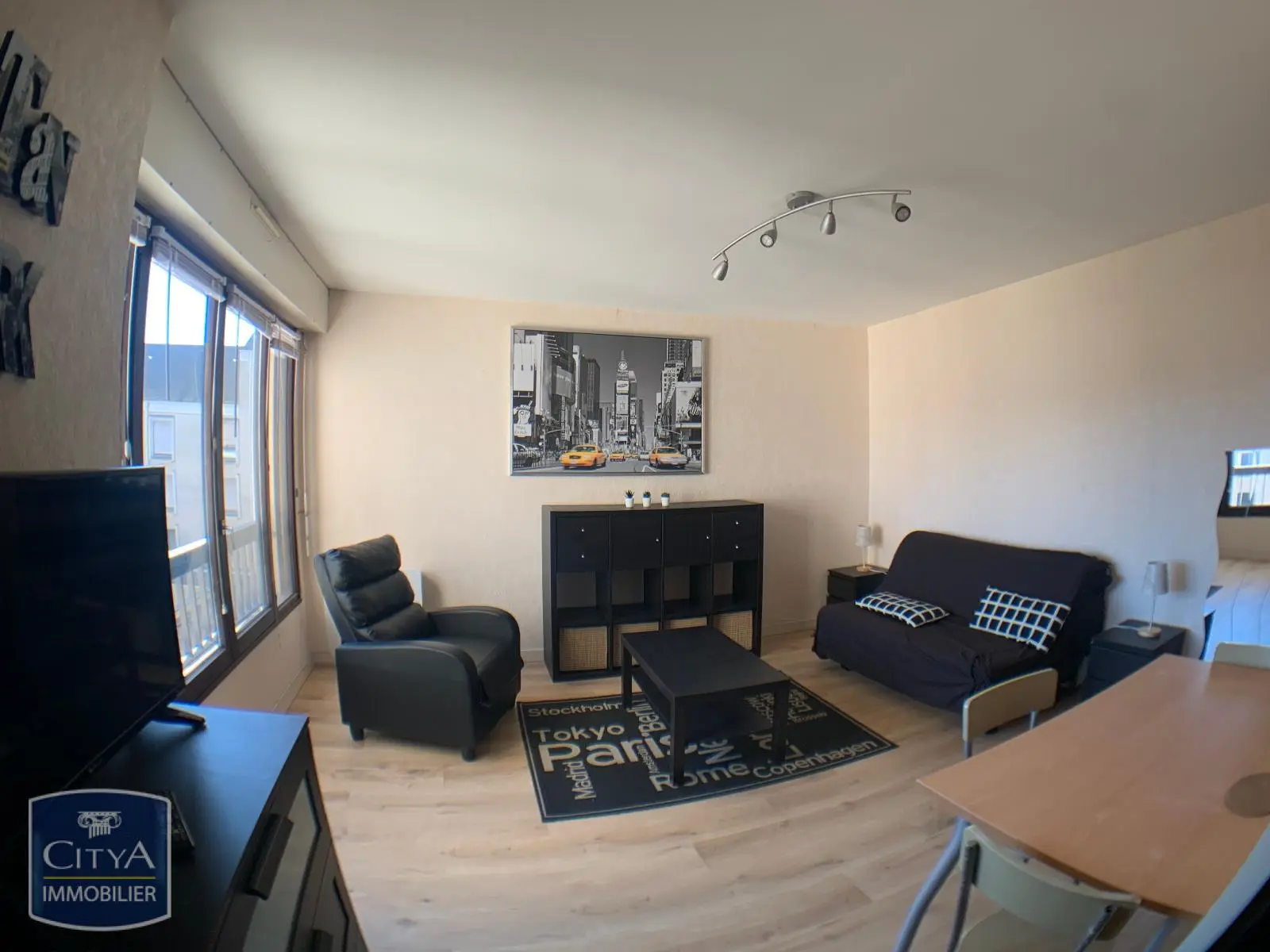 Photo 1 Appartement 1 pièce 29.4m²