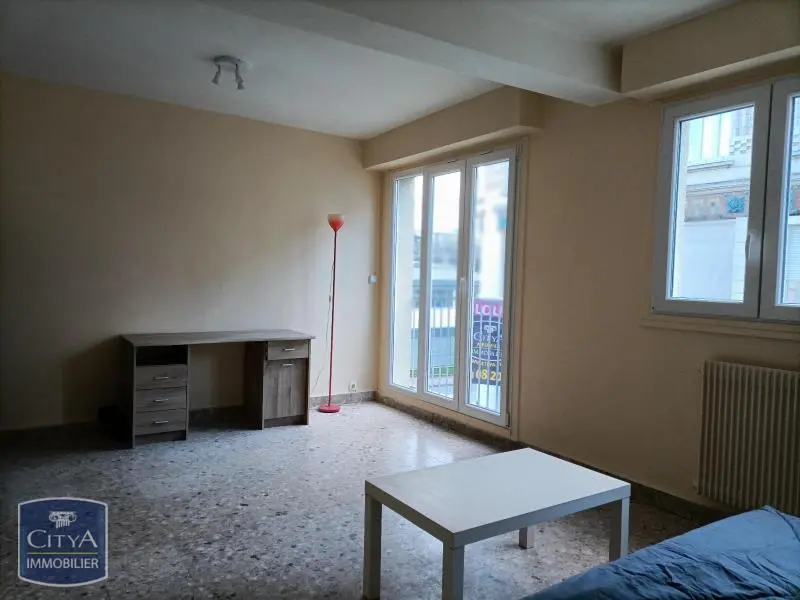 Photo 2 Appartement 1 pièce 32.4m²