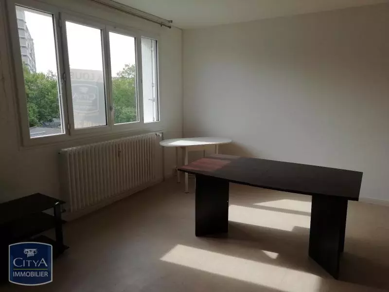 Illustration pour Appartement 1 pièce 37.77m² Photo Appartement 1 pièce 37.77m²
