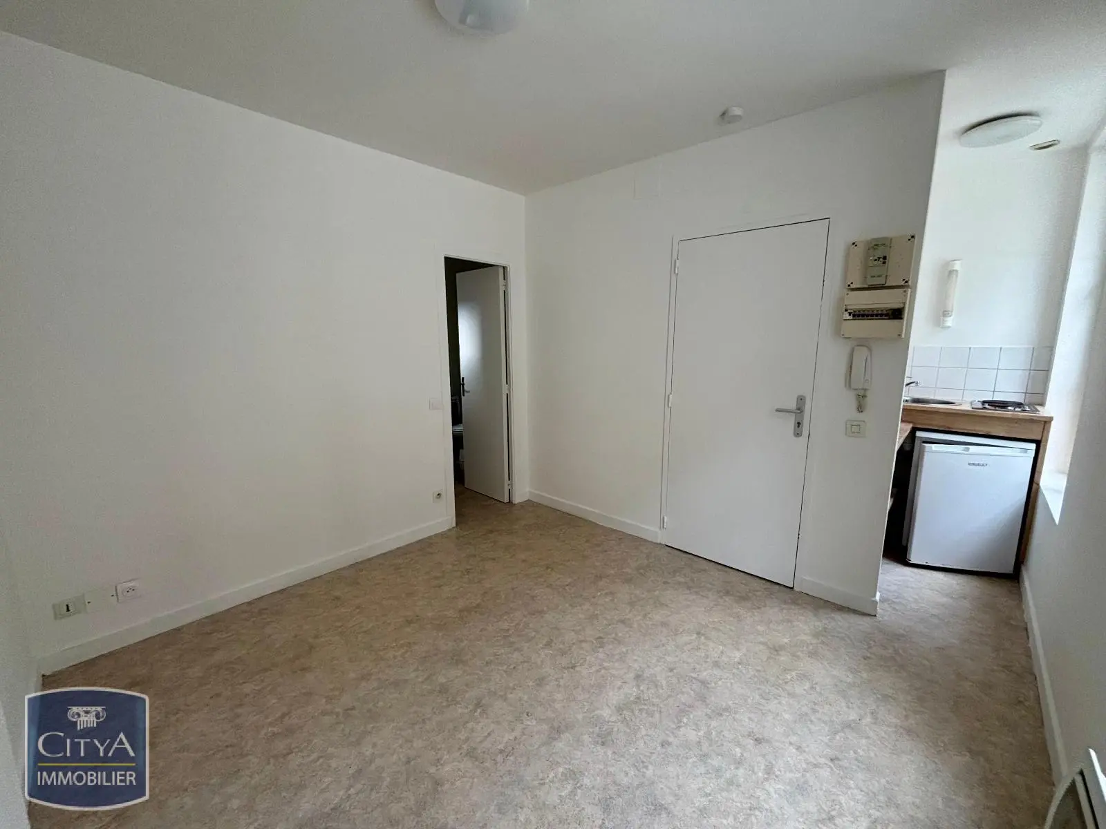 Photo 4 Appartement 1 pièce 14.02m²