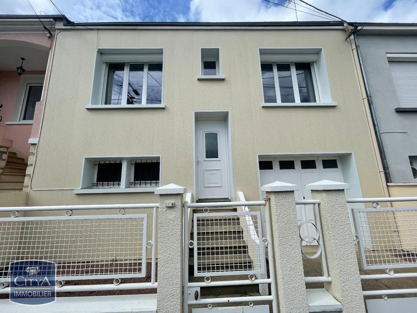 Photo 1 Maison 4 pièces 111.69m²