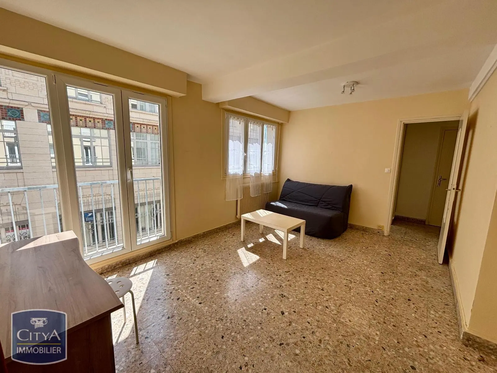 Photo 2 Appartement 1 pièce 32.4m²