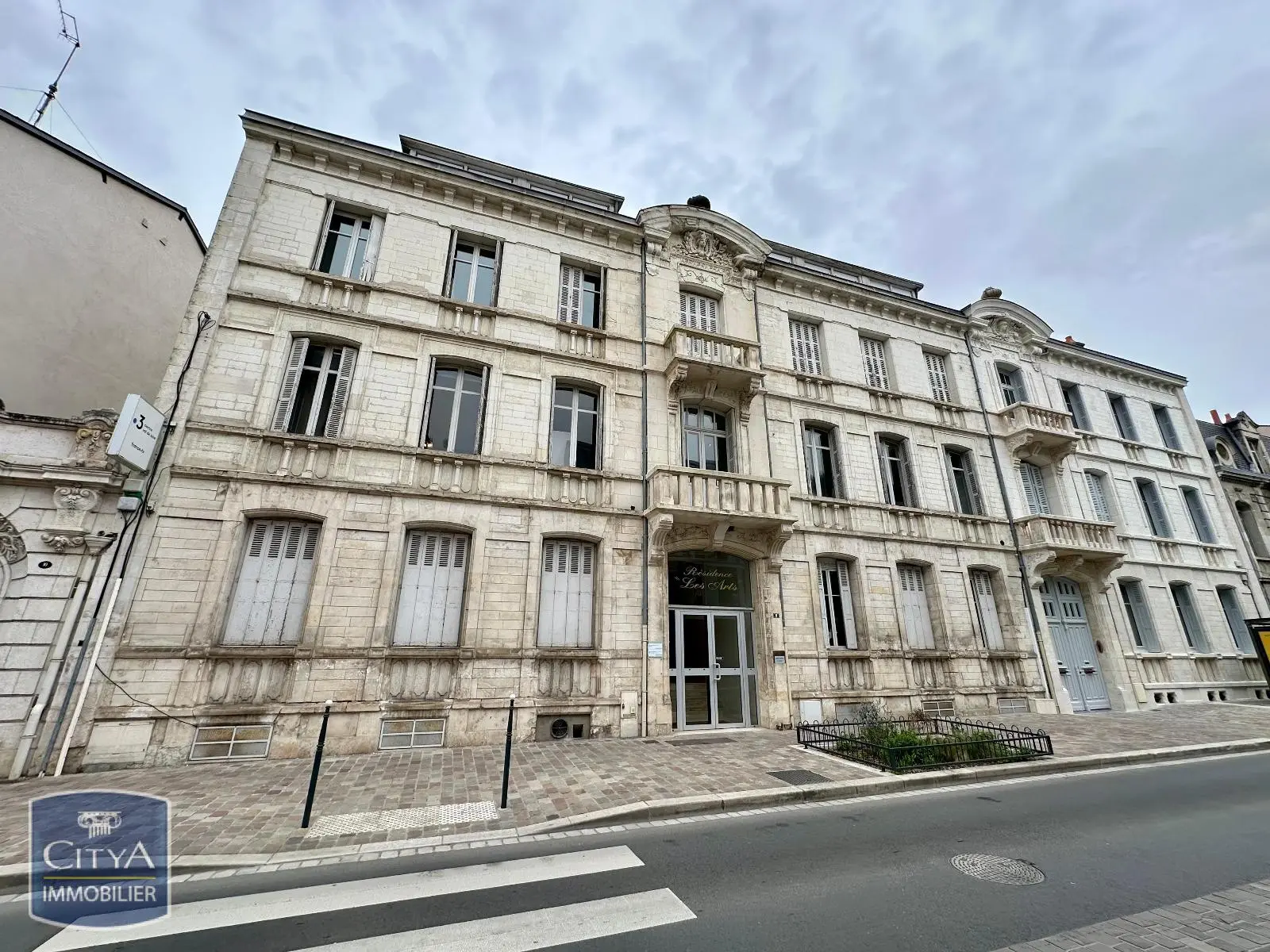 Photo 2 Appartement 1 pièce 24.94m²