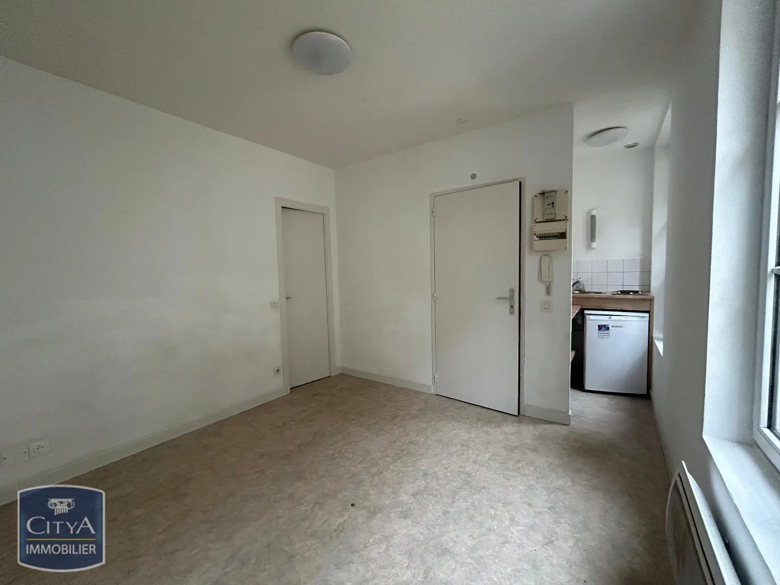 Photo 3 Appartement 1 pièce 14.02m²