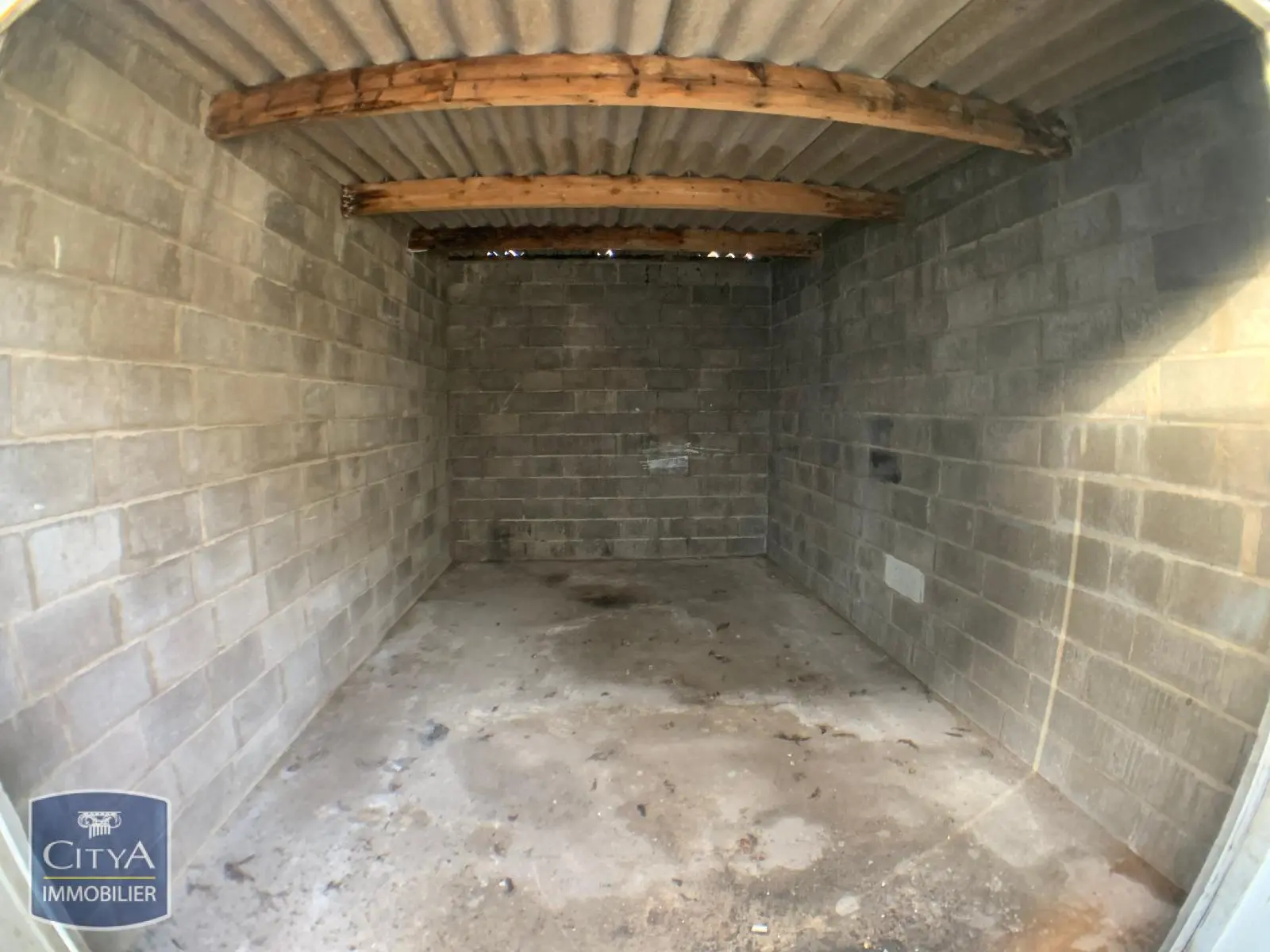 Photo 1 Parking 12m²