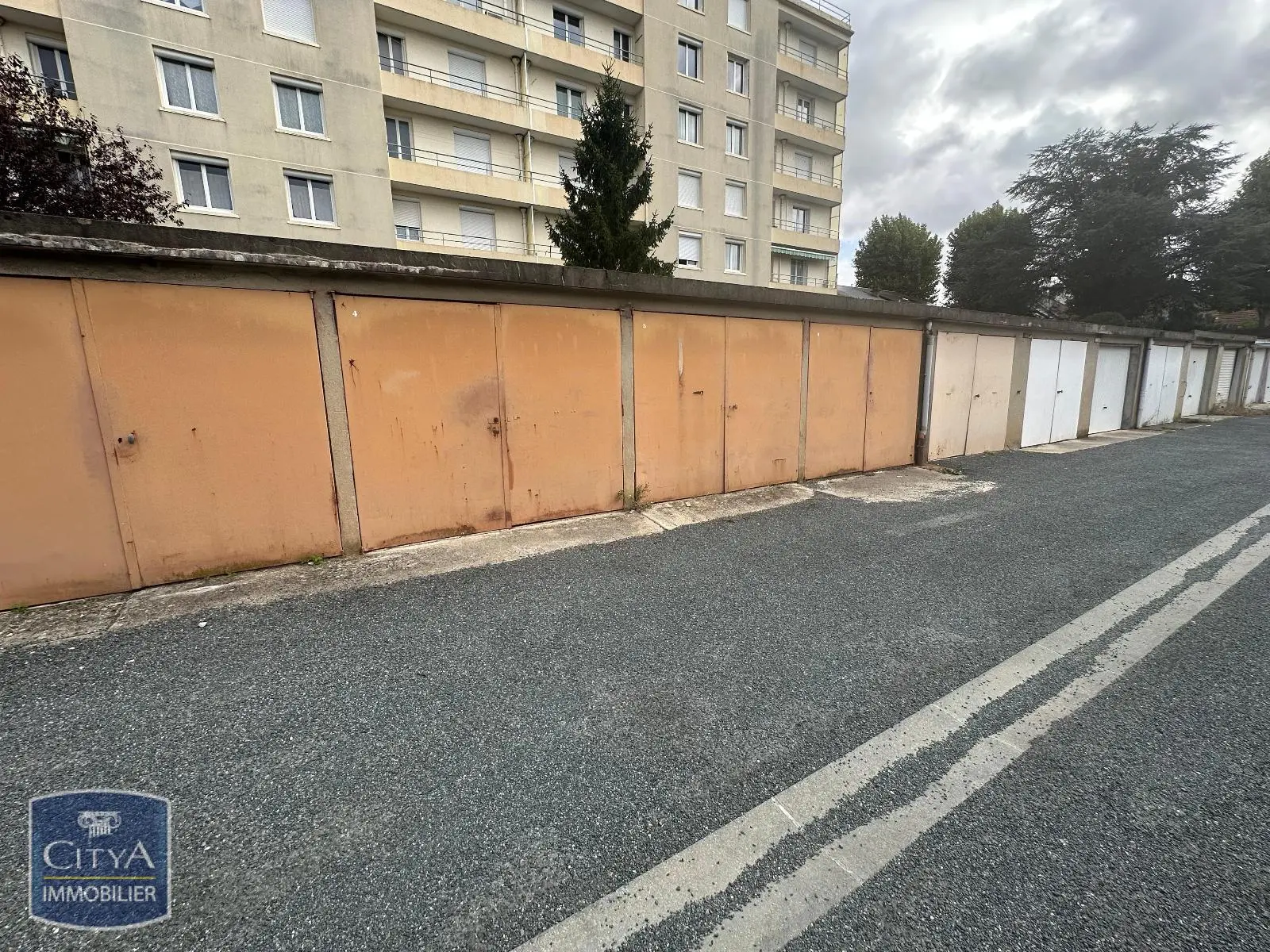 Photo 1 Parking 15m²