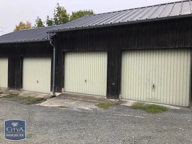 Photo 1 Parking