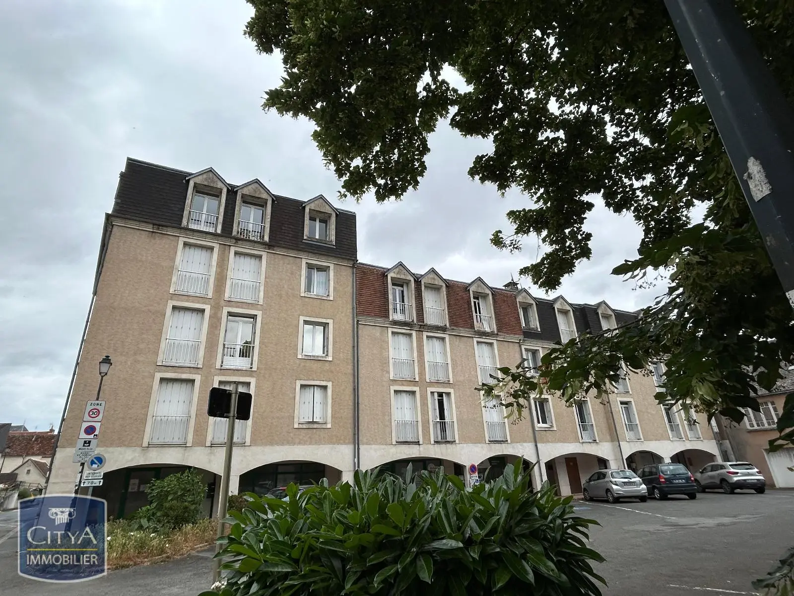 Photo 1 Appartement 1 pièce 30m²