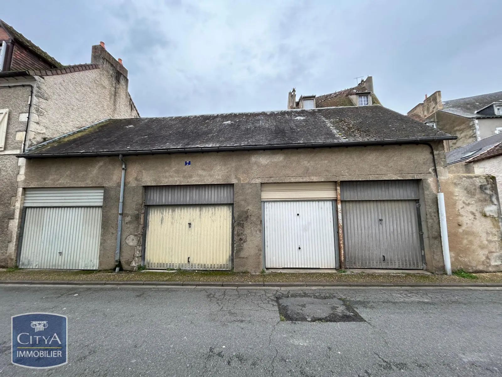 Photo 2 Parking 19m²