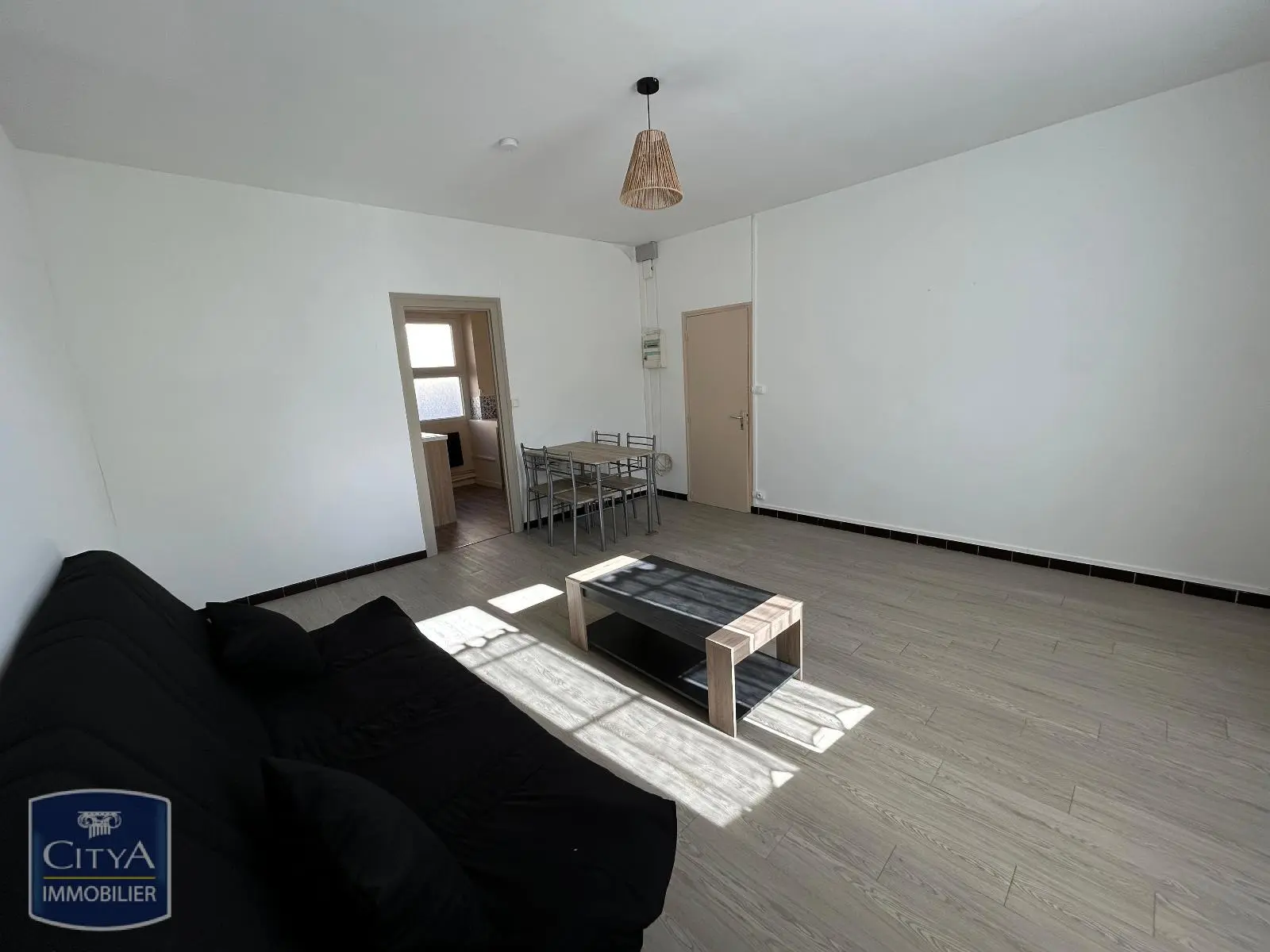 Photo 1 Appartement 1 pièce 30.54m²