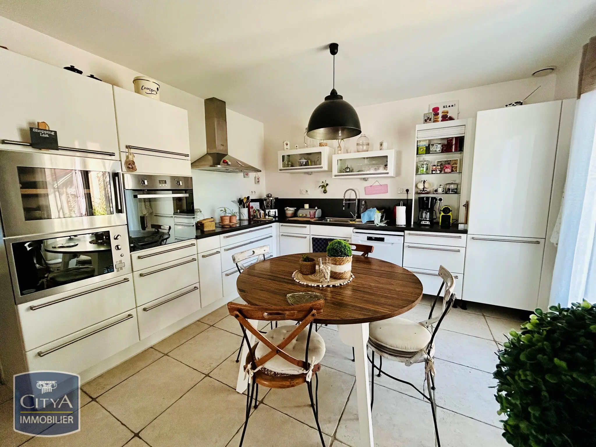 Photo 5 Maison 9 pièces 220m²