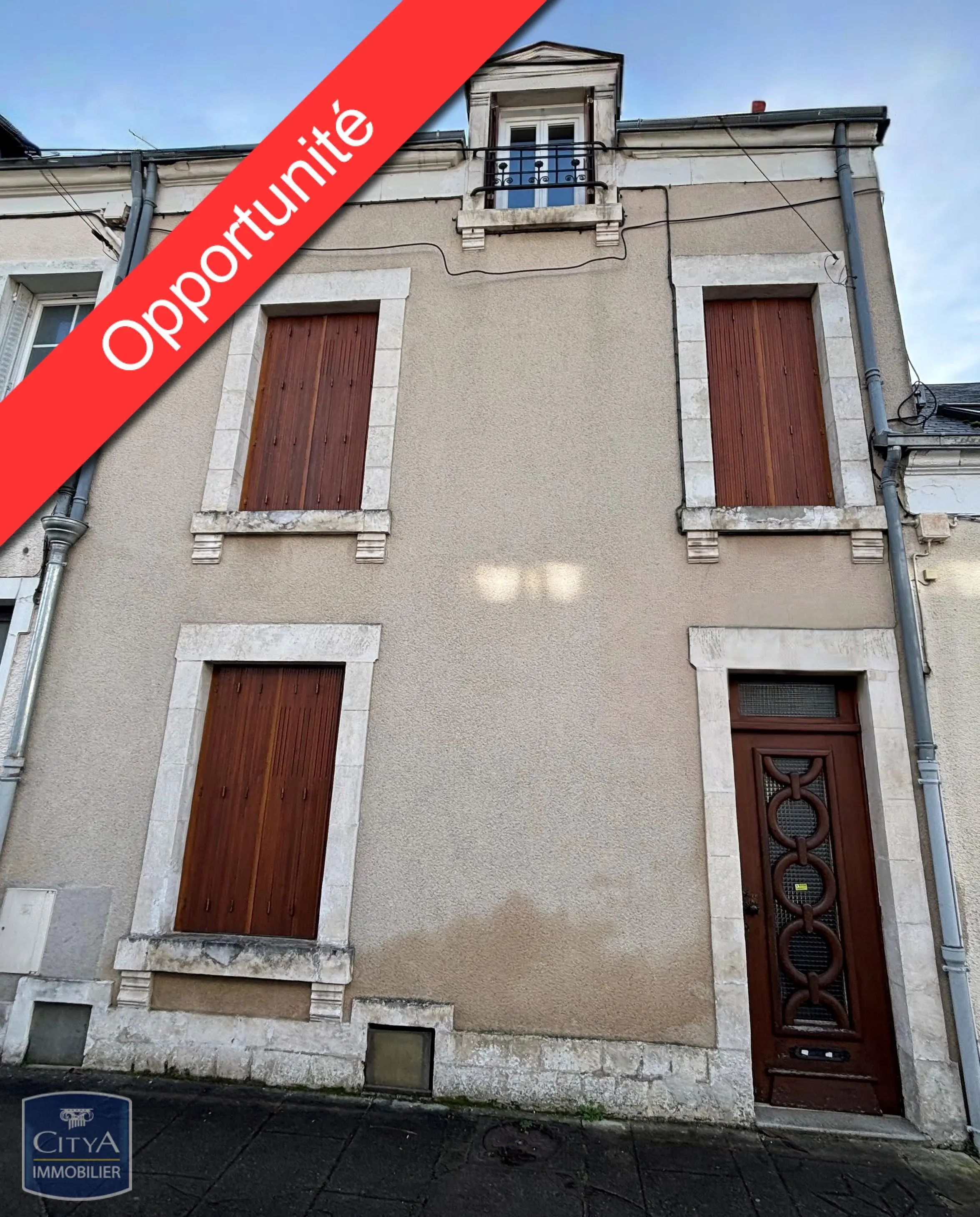 Photo 1 Maison 8 pièces 157m²