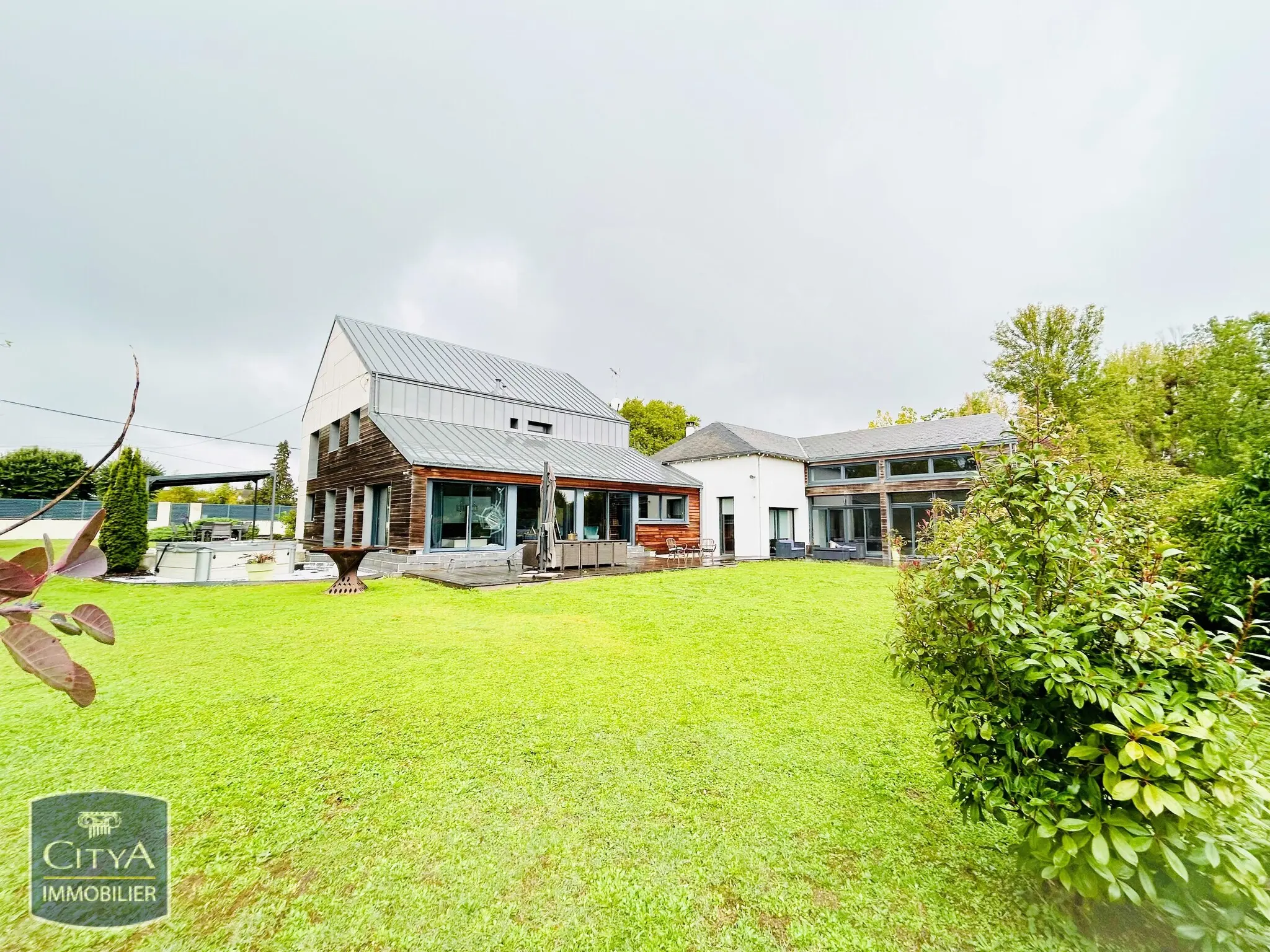 Photo 29 Maison 13 pièces 393m²