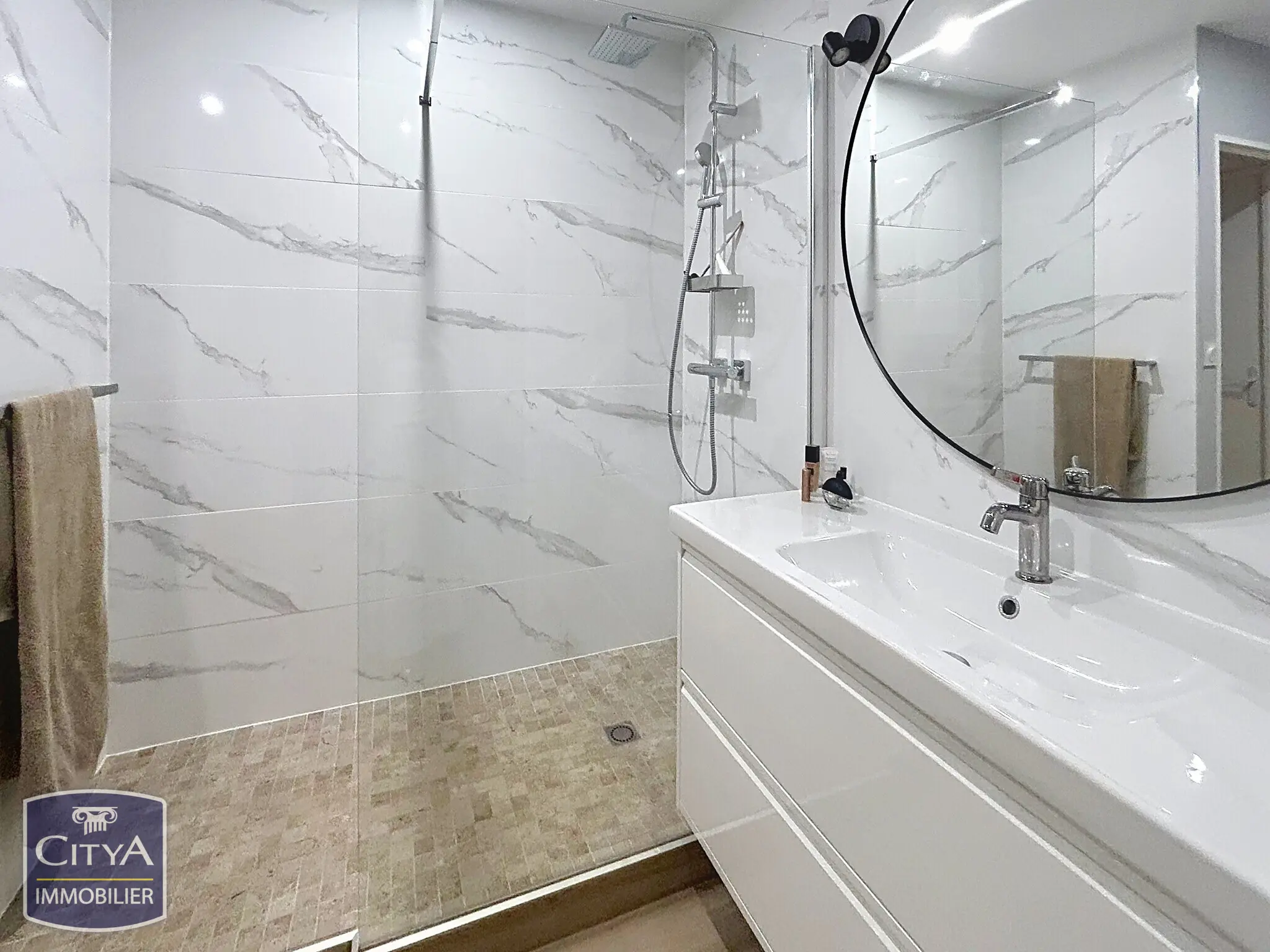 Photo 14 Appartement 4 pièces 99.9m²