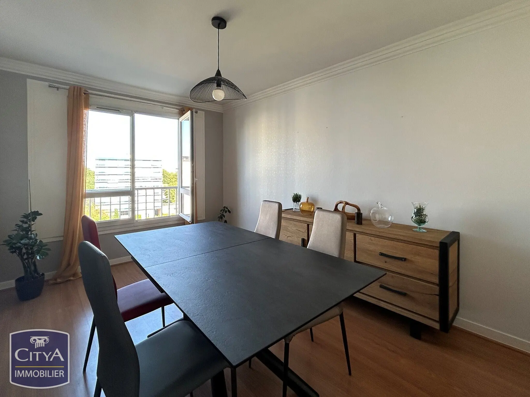 Photo 2 Appartement 4 pièces 94m²
