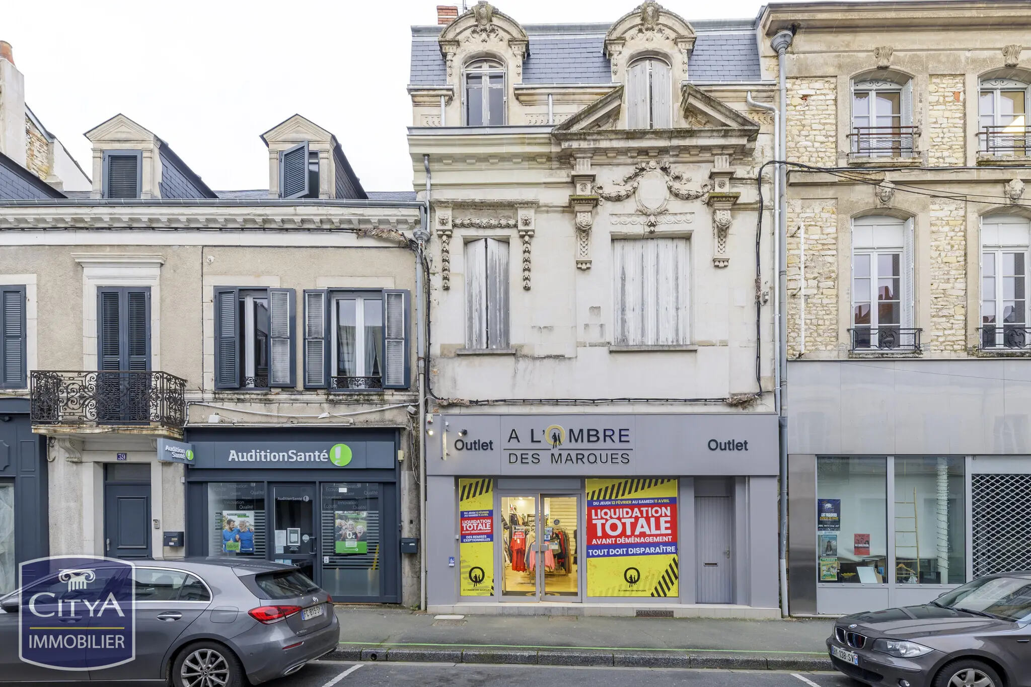 Photo 1 Maison 7 pièces 334m²