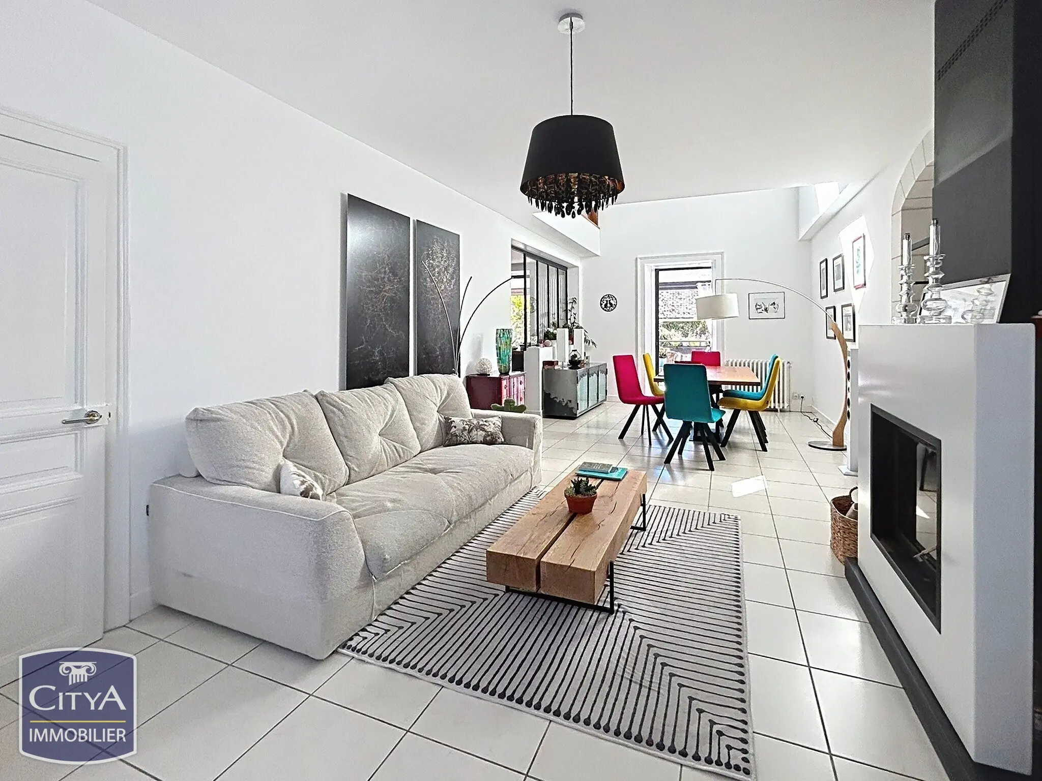 Photo 1 Maison 7 pièces 190m²