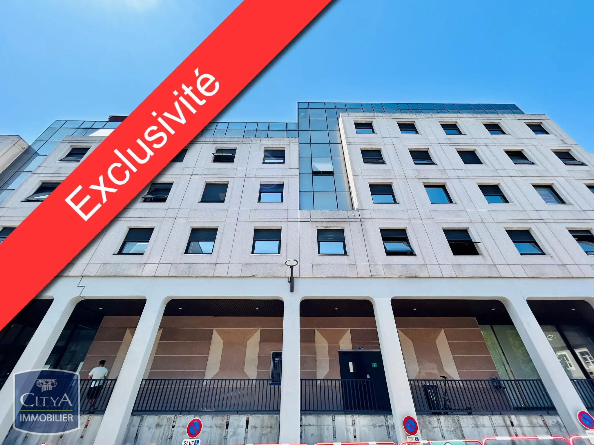 Photo 1 Fonds De Commerce 138m²